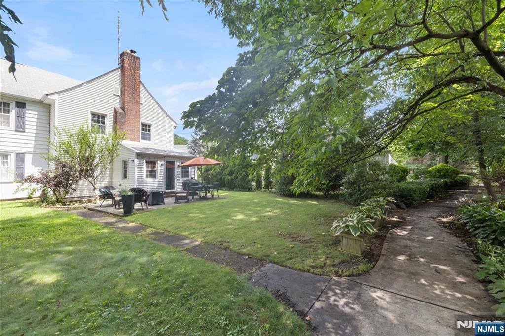 9 Bolton Place