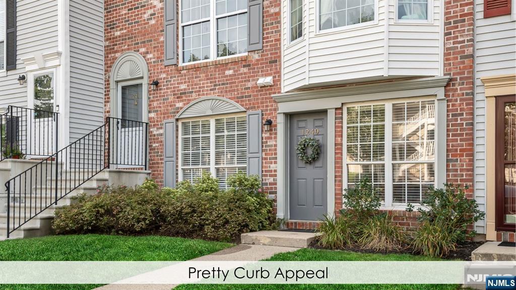 1240 Mulberry Drive 1240