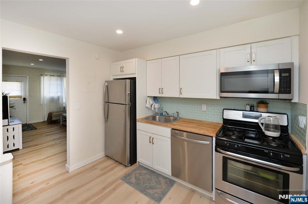 16-02 Plaza Road 1602A