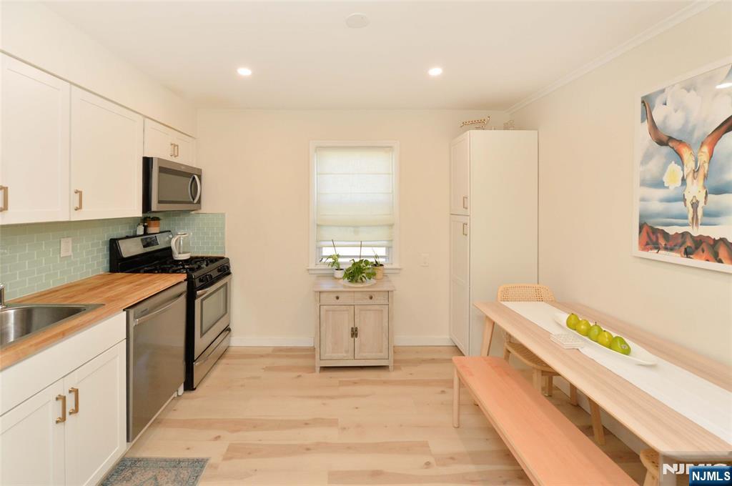 16-02 Plaza Road 1602A