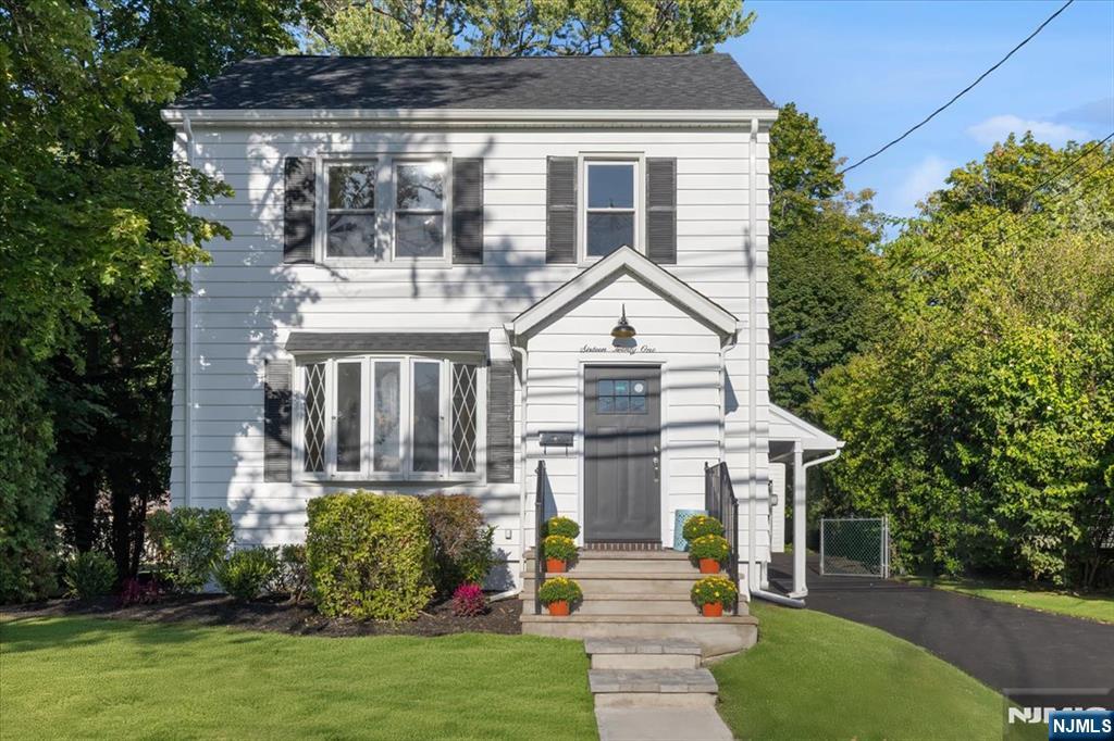 16-21 11th Street