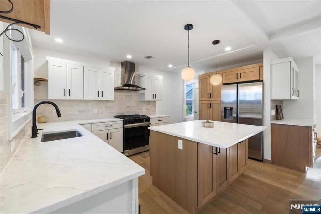 16-21 11th Street