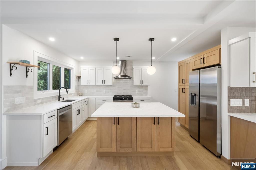 16-21 11th Street