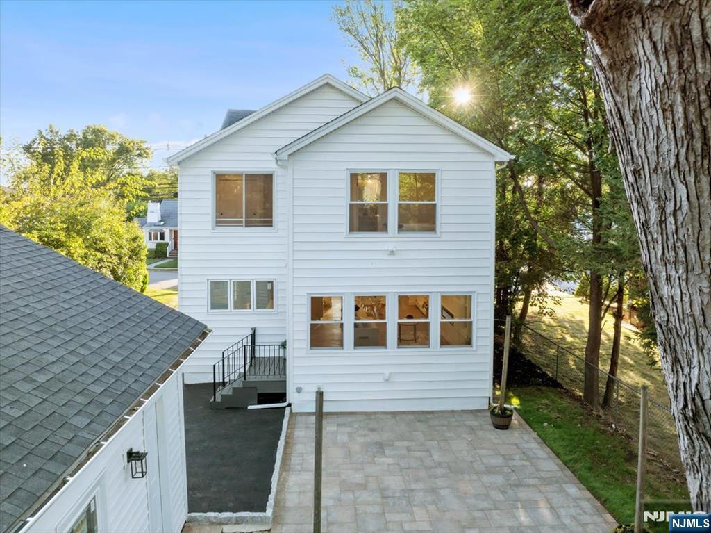 16-21 11th Street