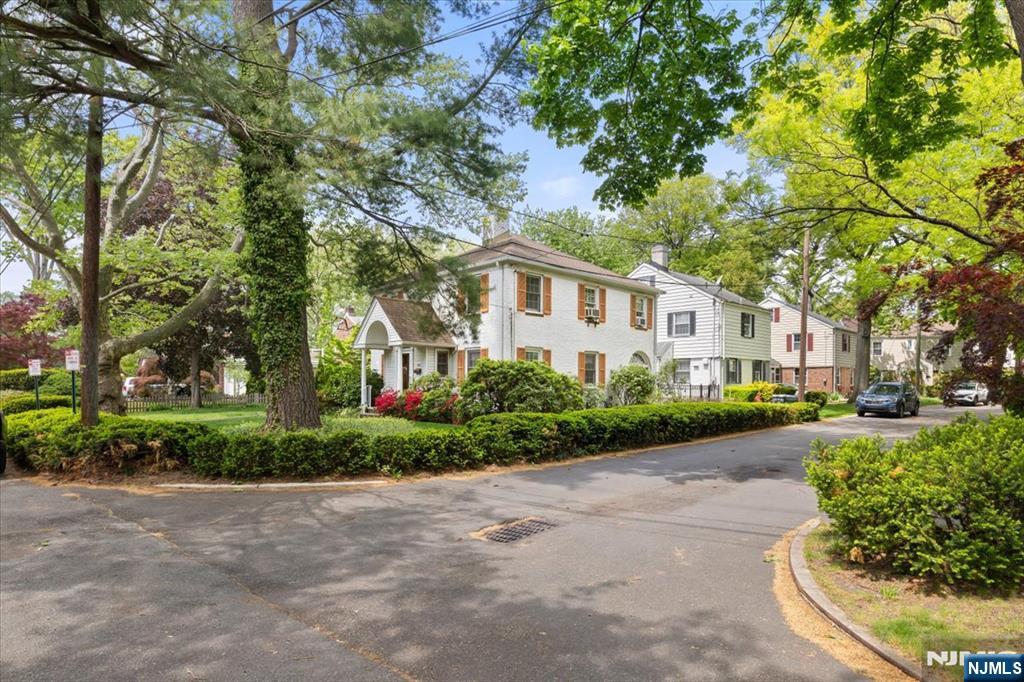 302 Howard Avenue