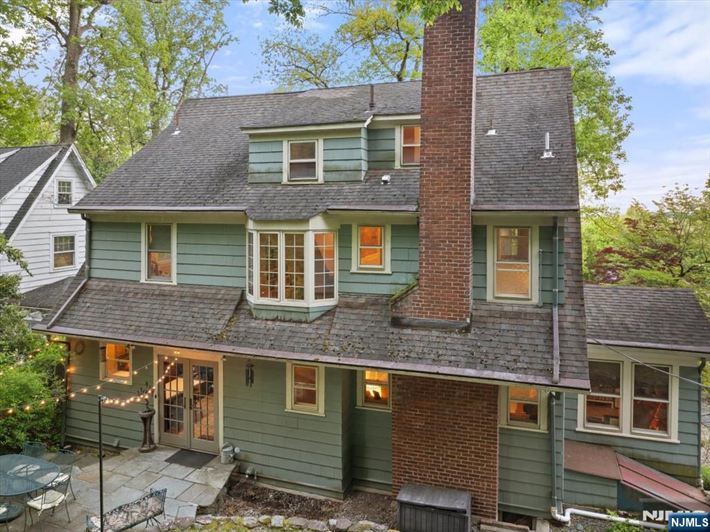 52 Warfield Street