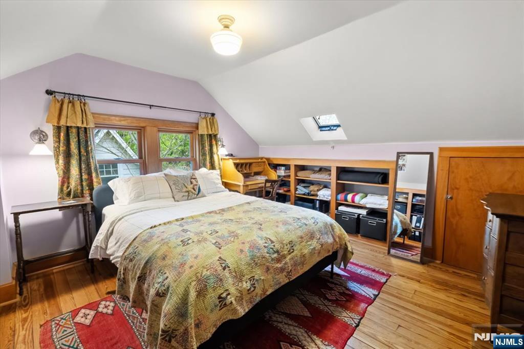 52 Warfield Street