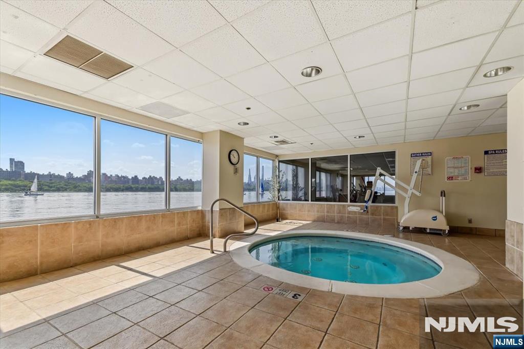 106 The Promenade