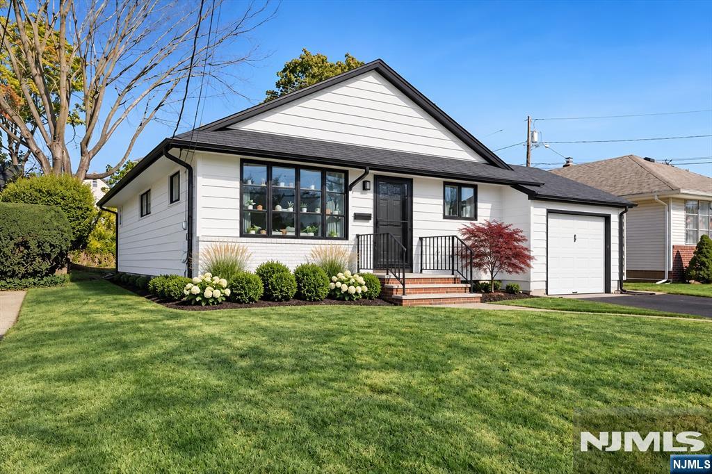 169 Pleasant Avenue