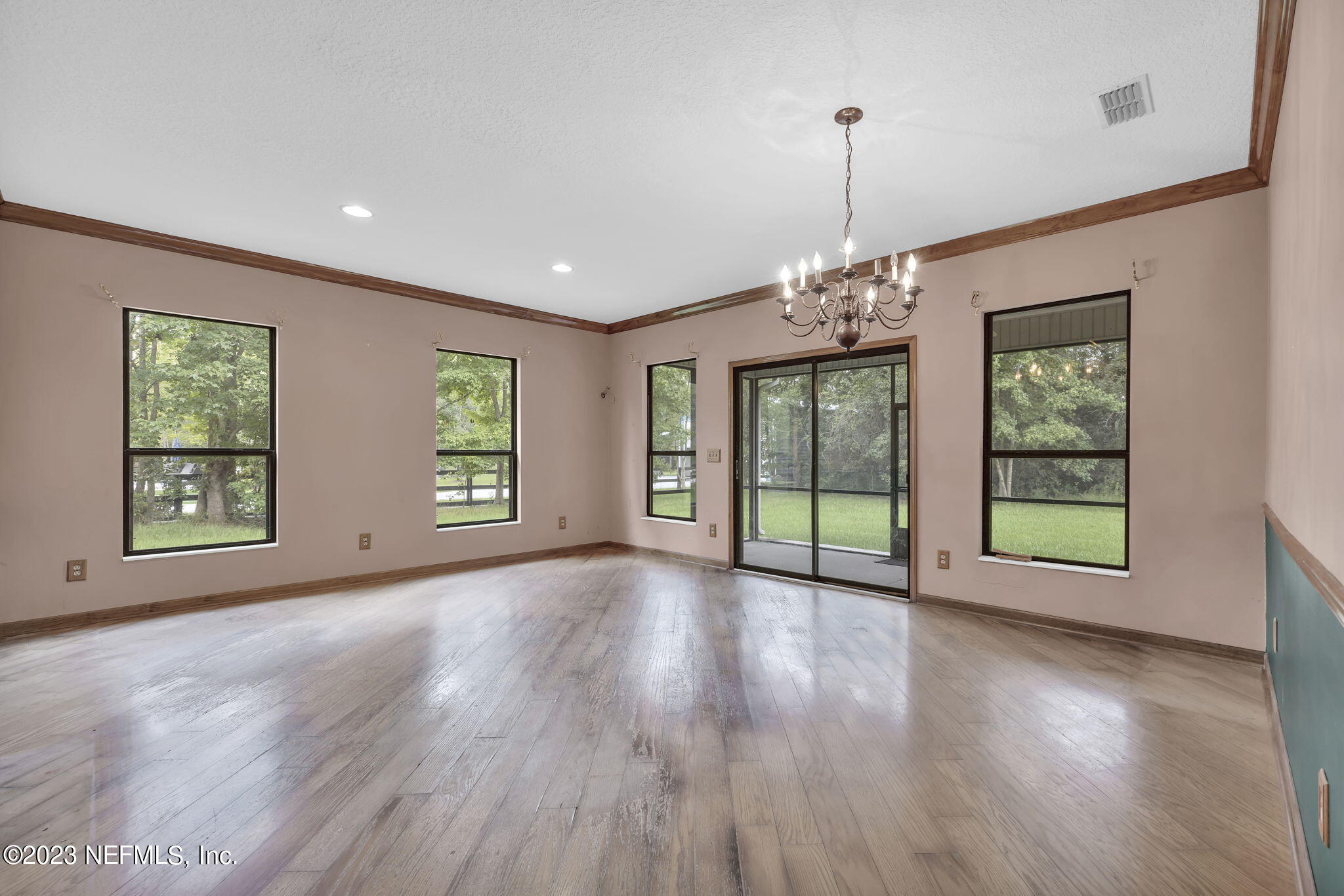 1387 LEE Road