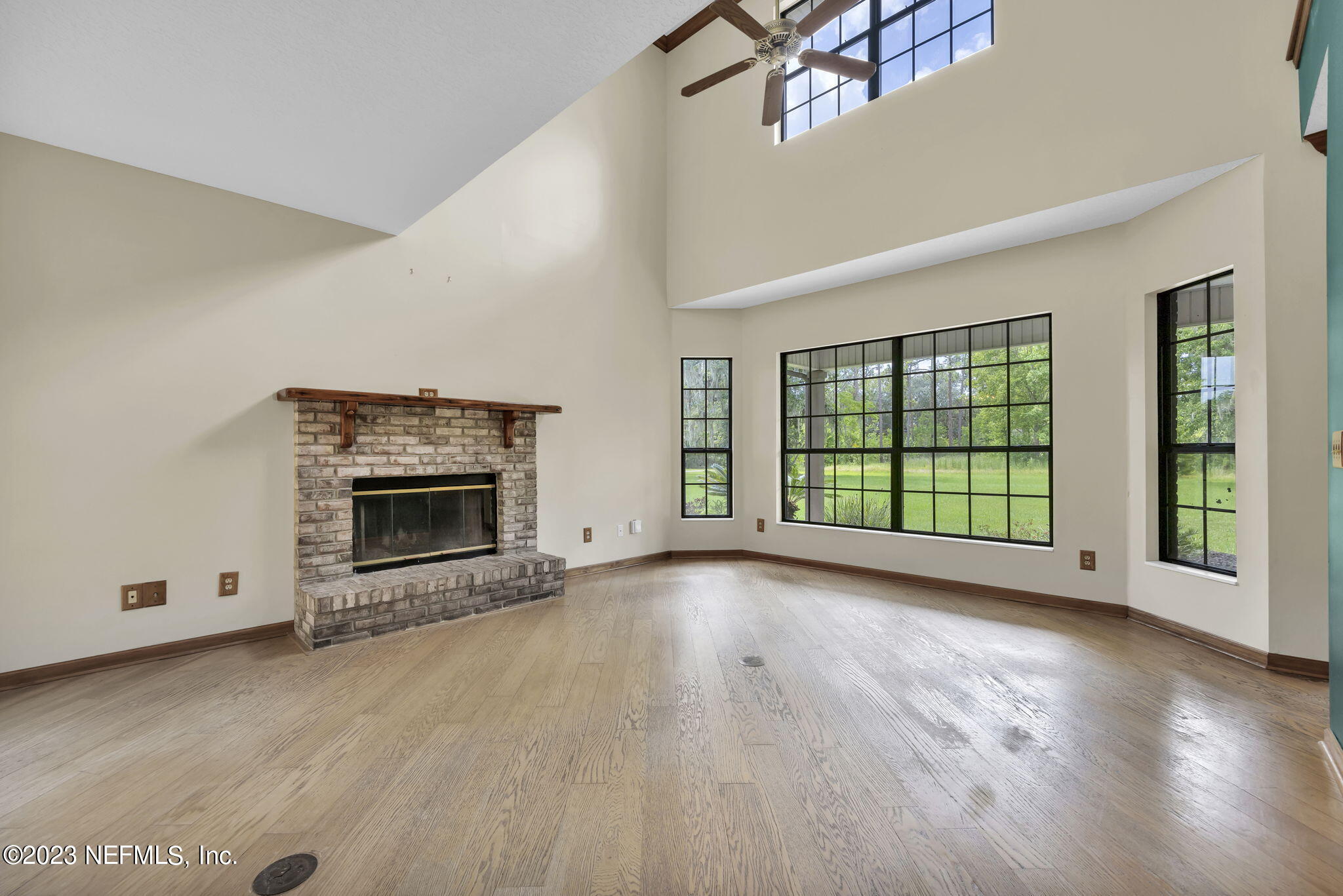 1387 LEE Road