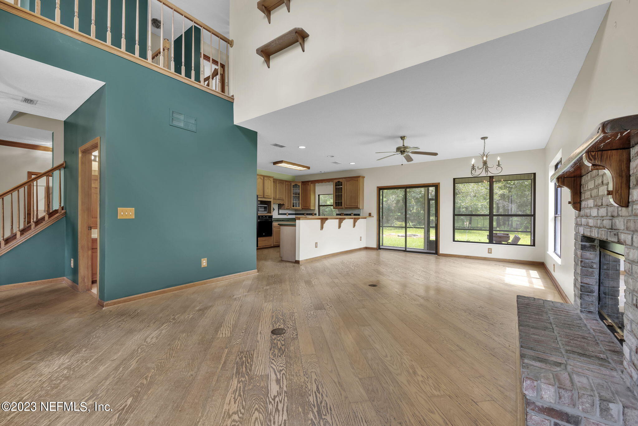 1387 LEE Road