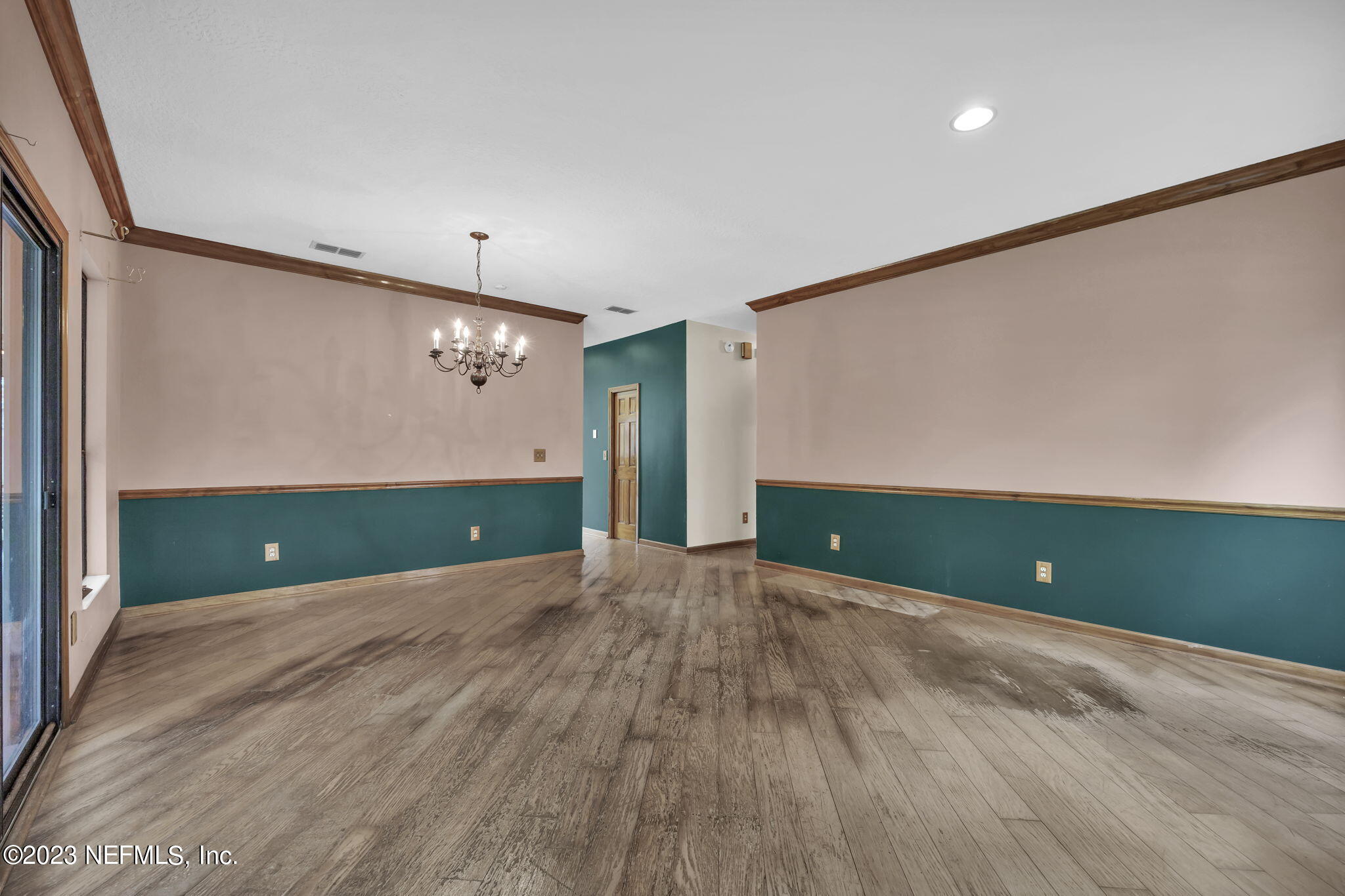 1387 LEE Road