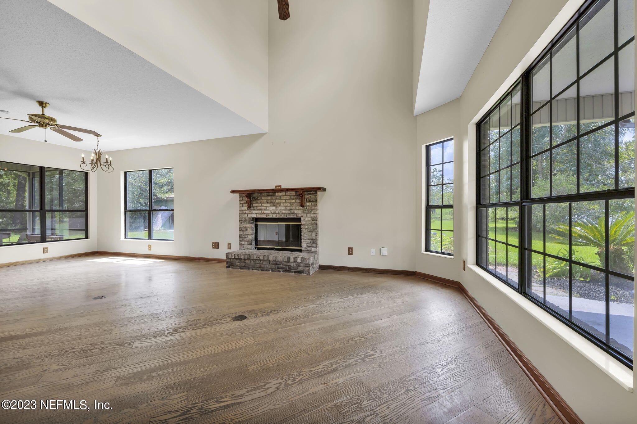 1387 LEE Road