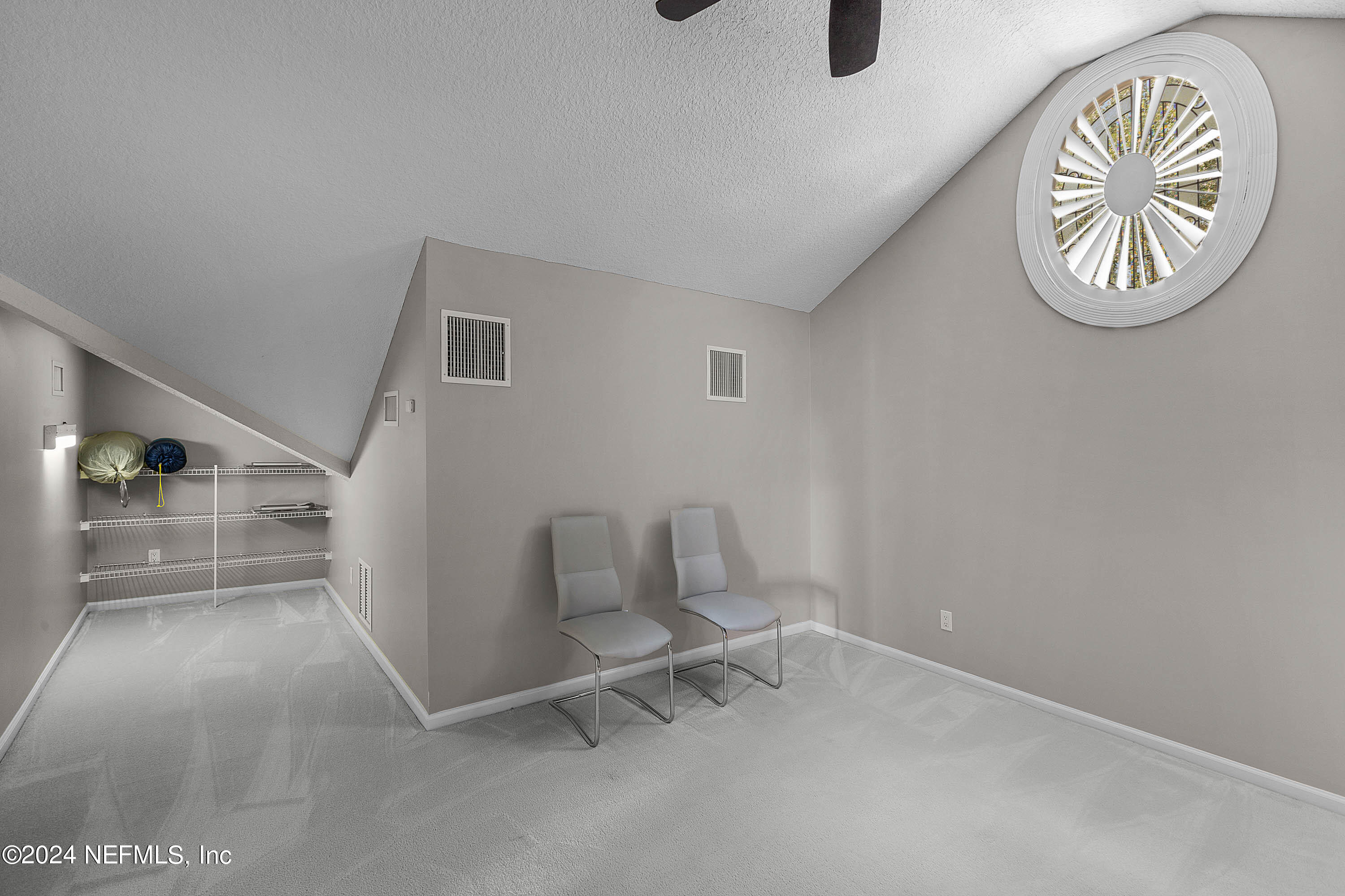 9975 VINEYARD LAKE Road E