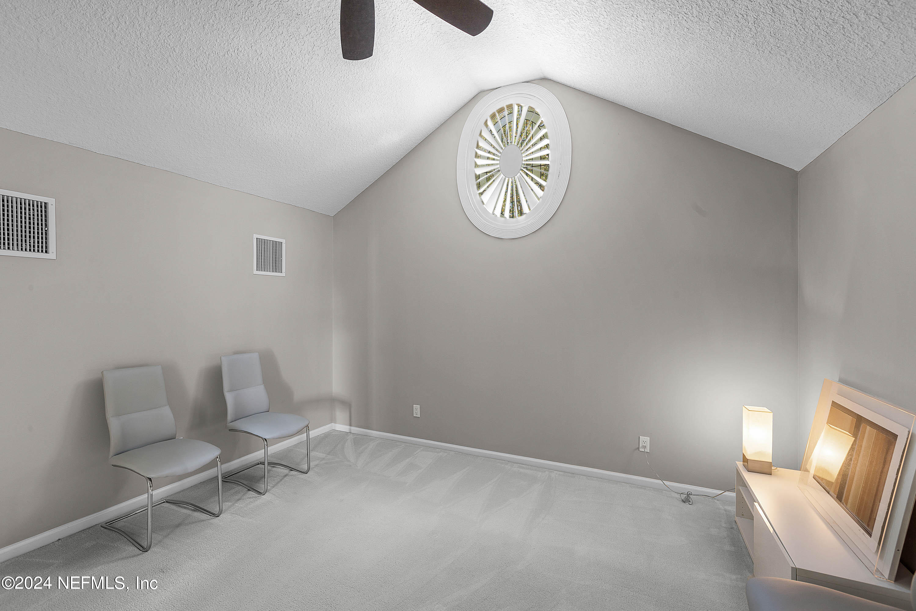 9975 VINEYARD LAKE Road E