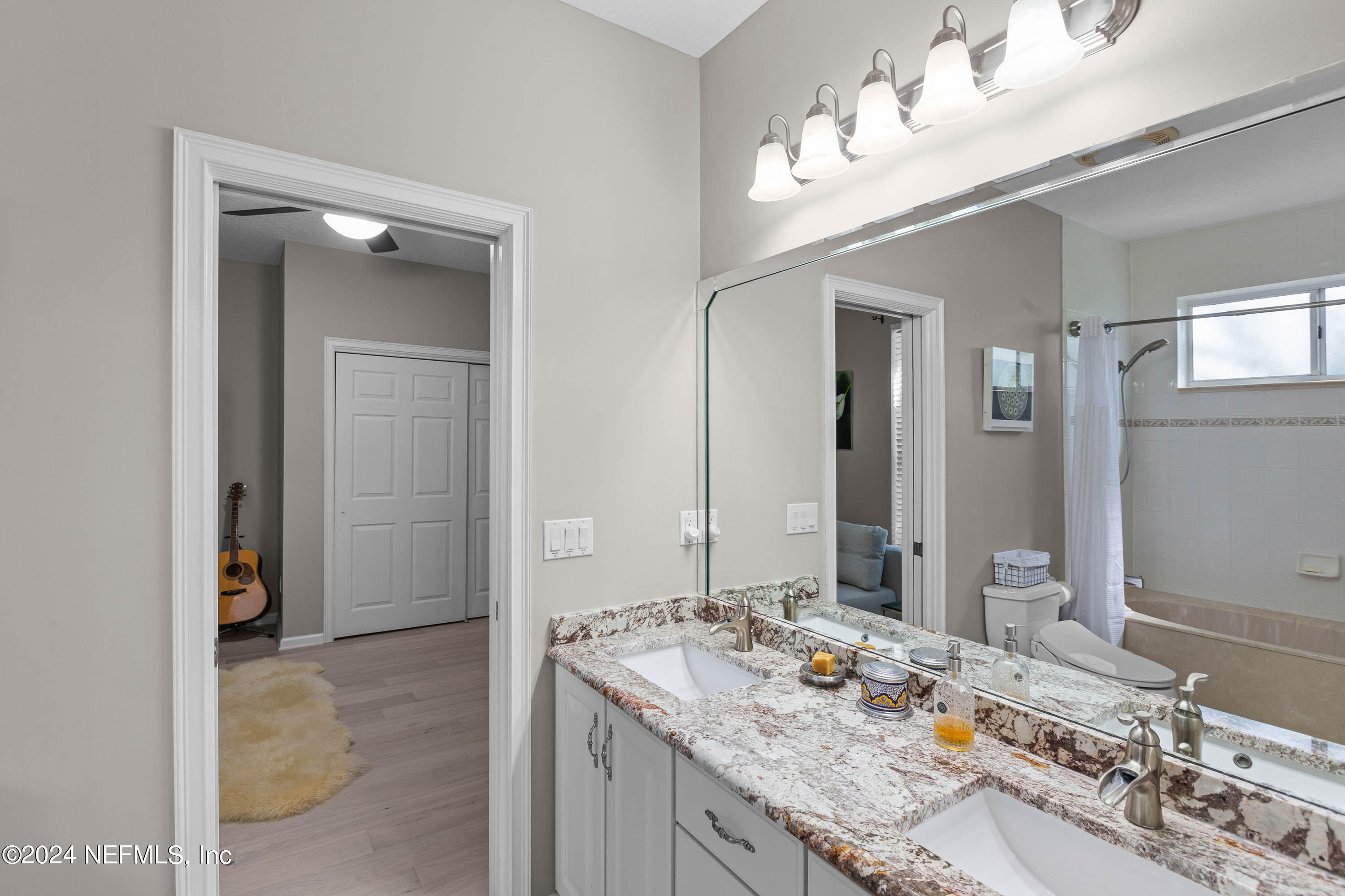 9975 VINEYARD LAKE Road E