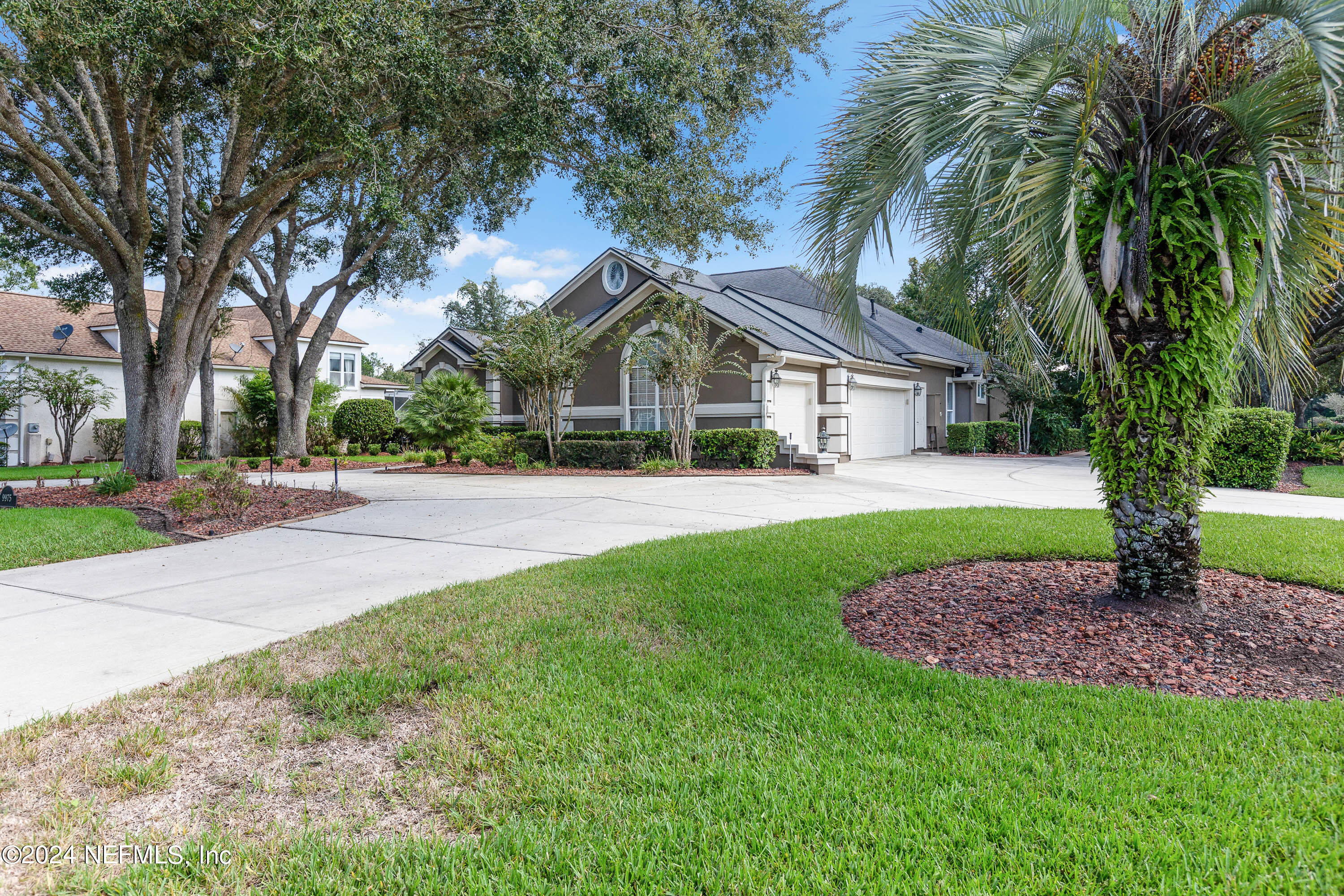 9975 VINEYARD LAKE Road E