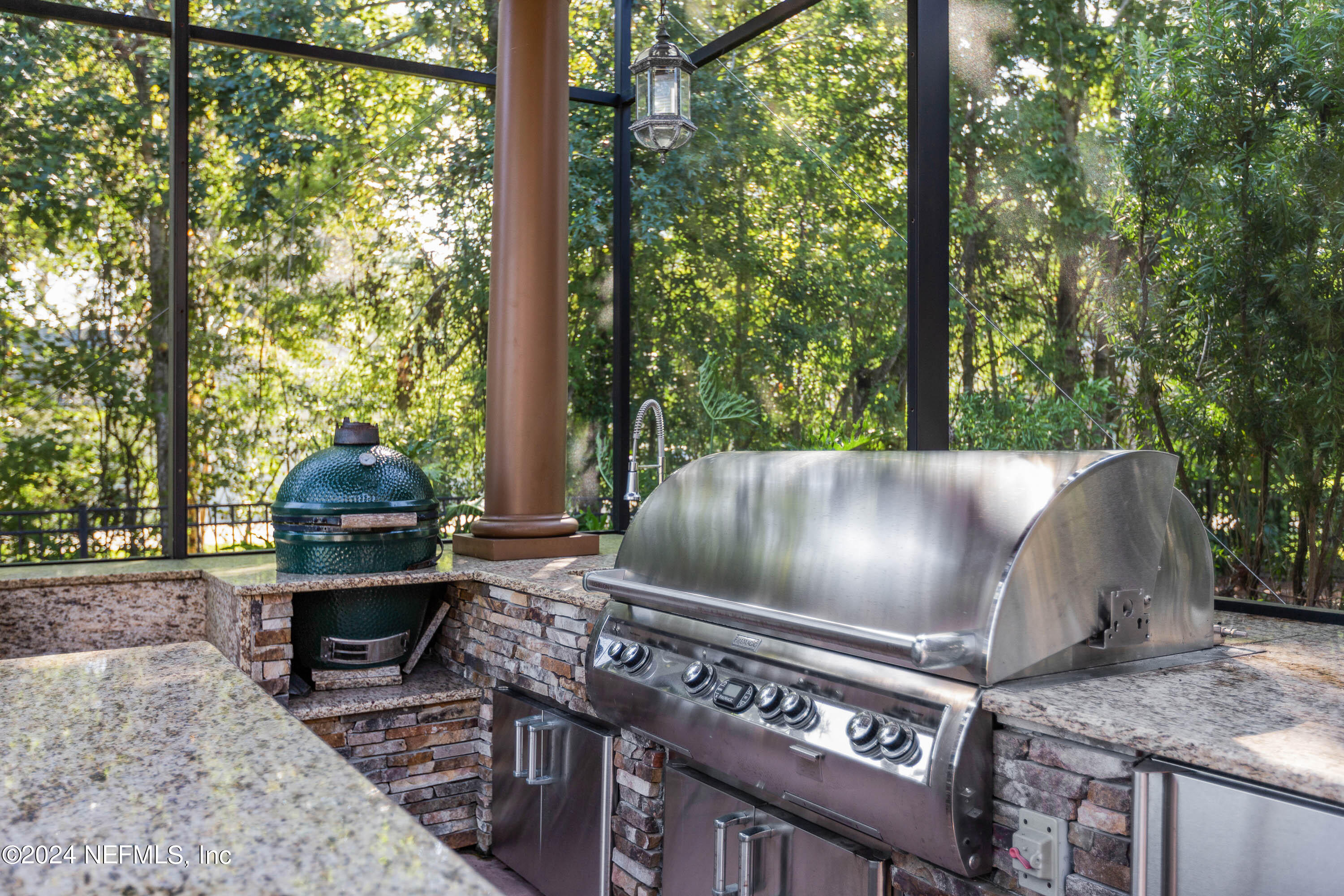 9975 VINEYARD LAKE Road E