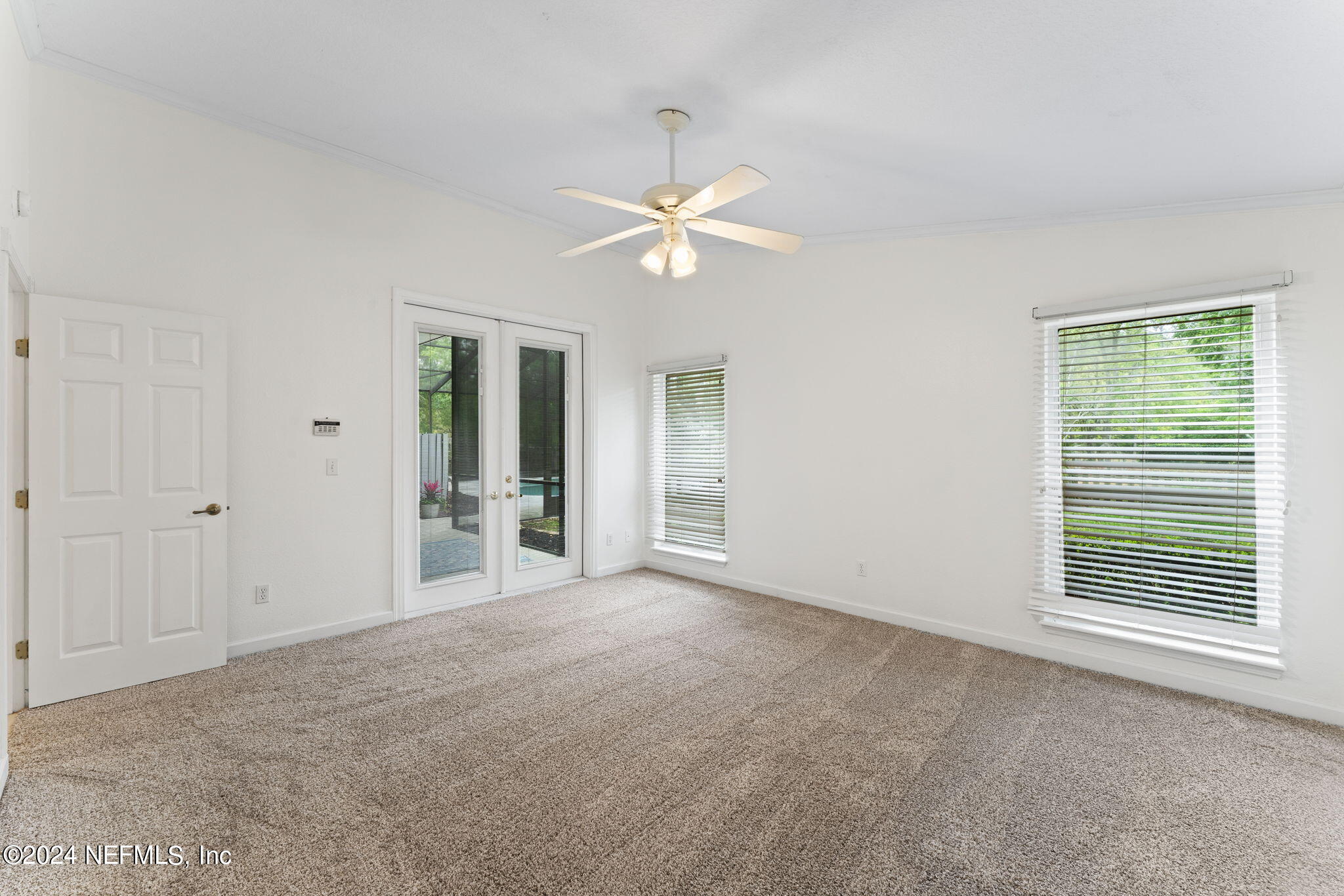 609 PINELAND Lane