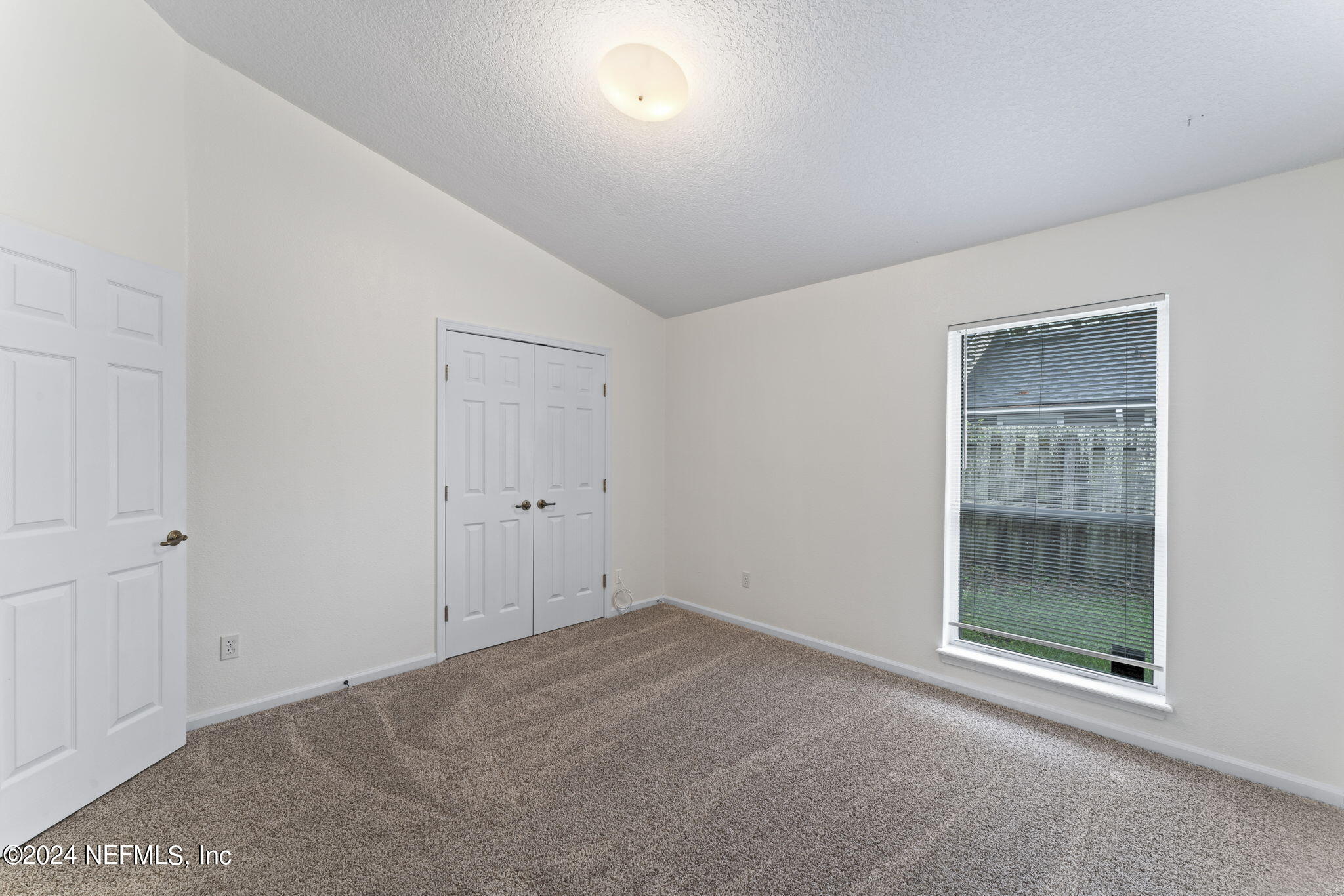 609 PINELAND Lane