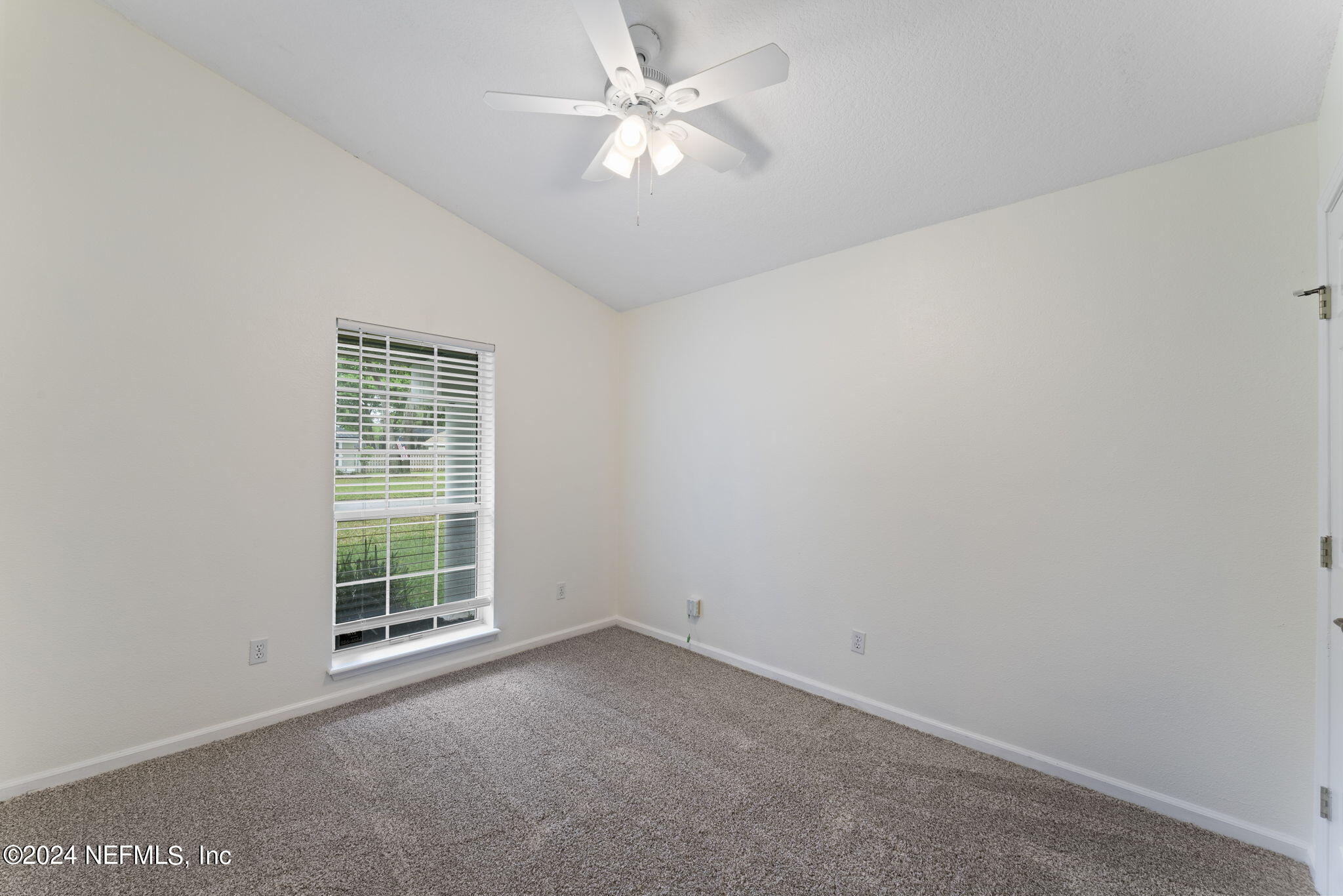 609 PINELAND Lane
