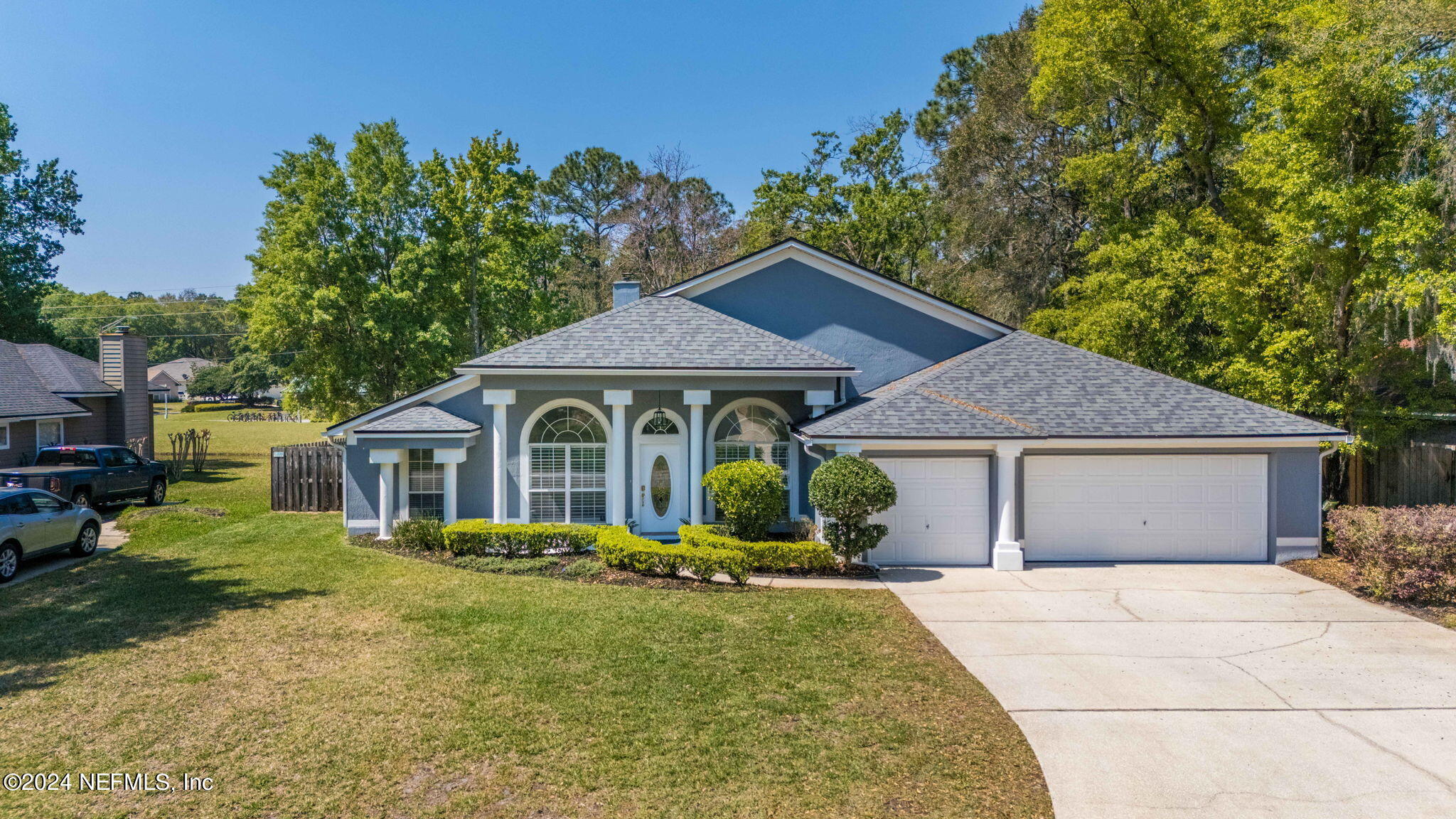 609 PINELAND Lane