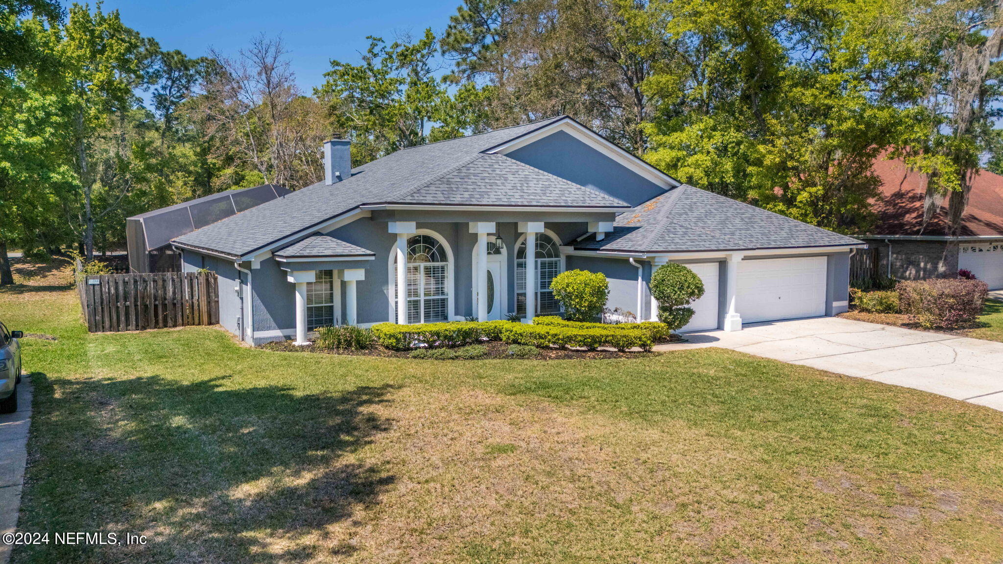 609 PINELAND Lane