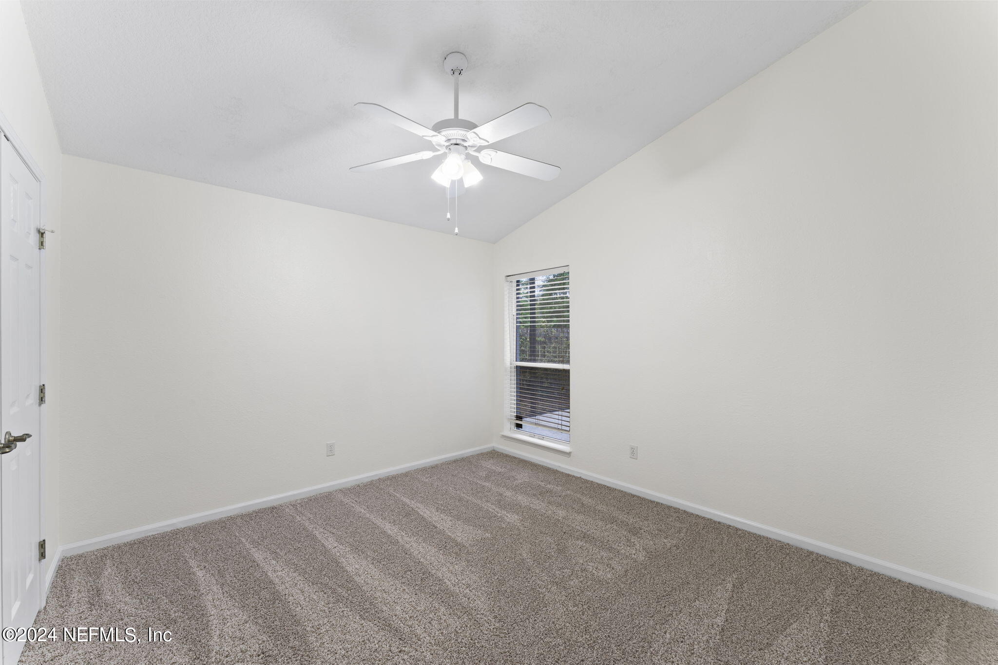 609 PINELAND Lane