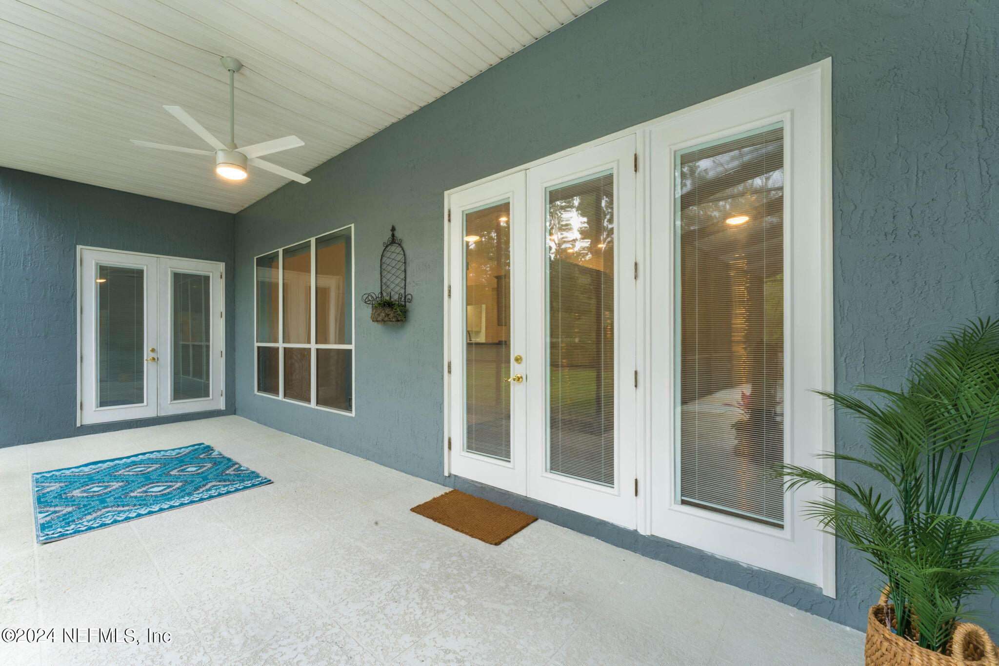 609 PINELAND Lane