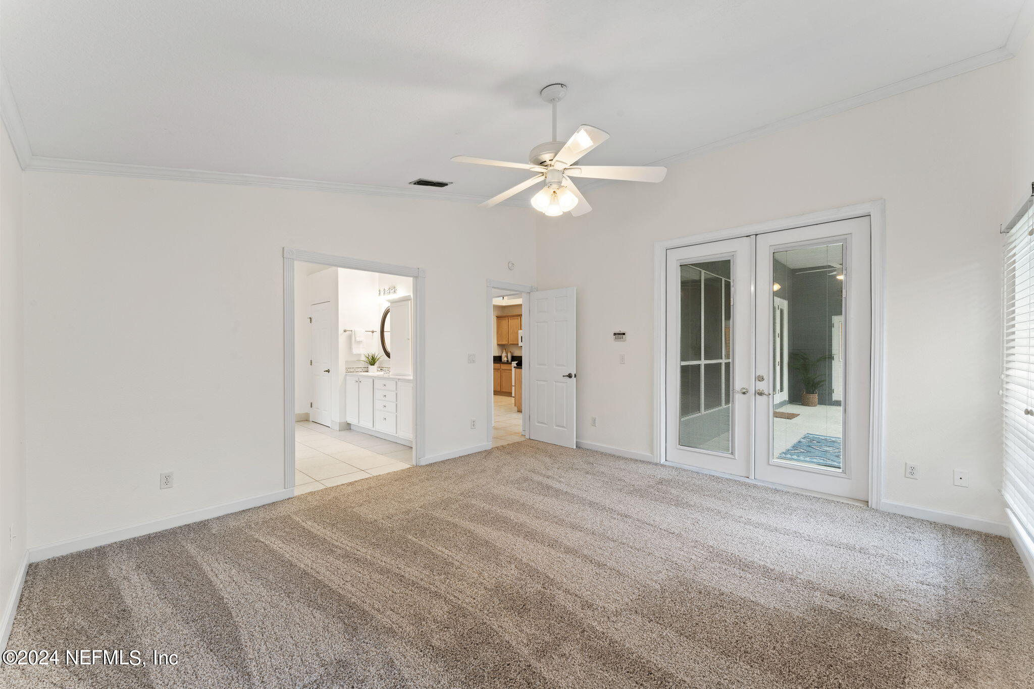 609 PINELAND Lane