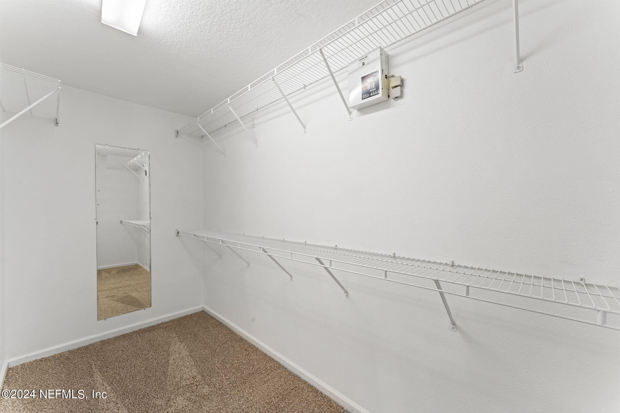 609 PINELAND Lane