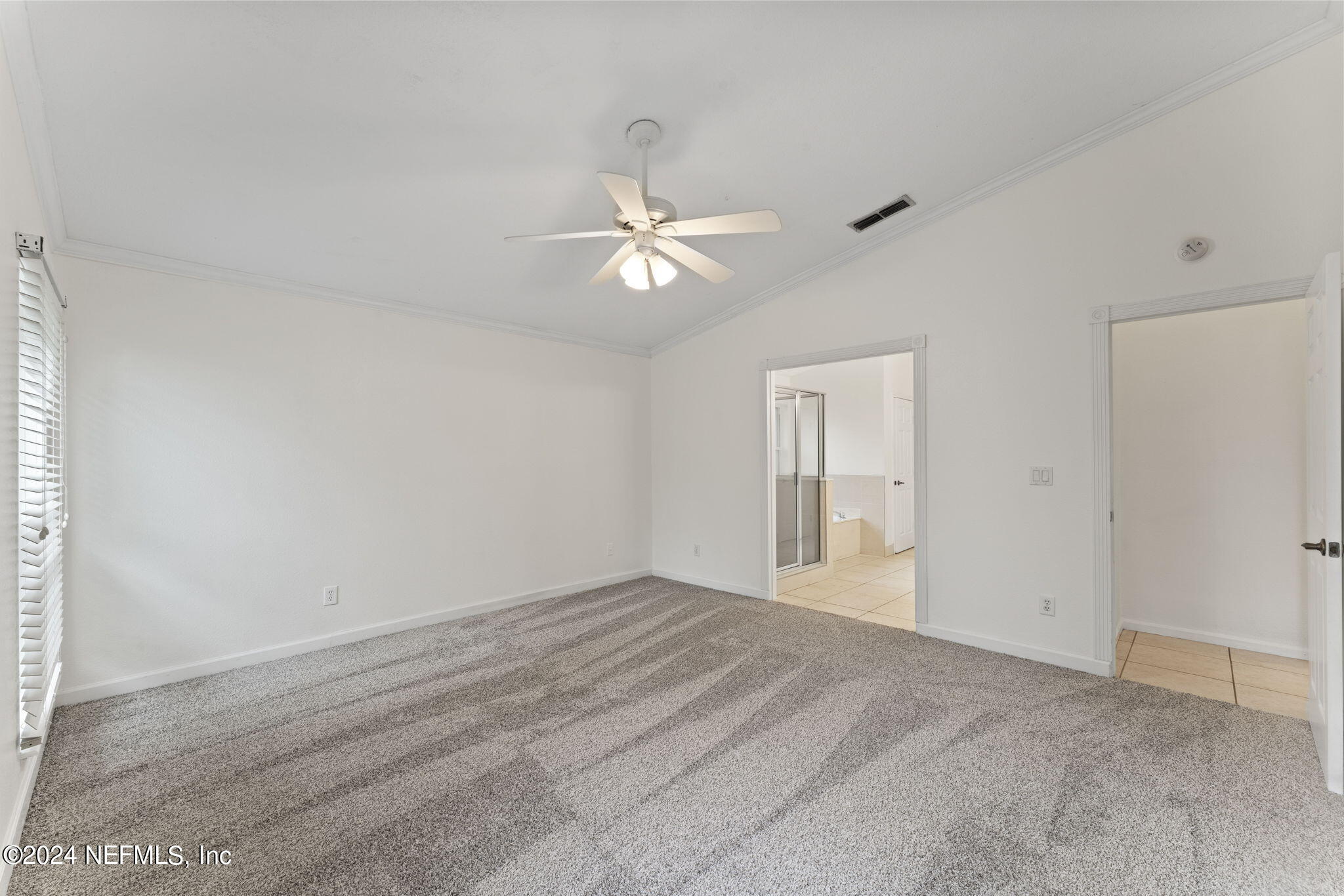 609 PINELAND Lane