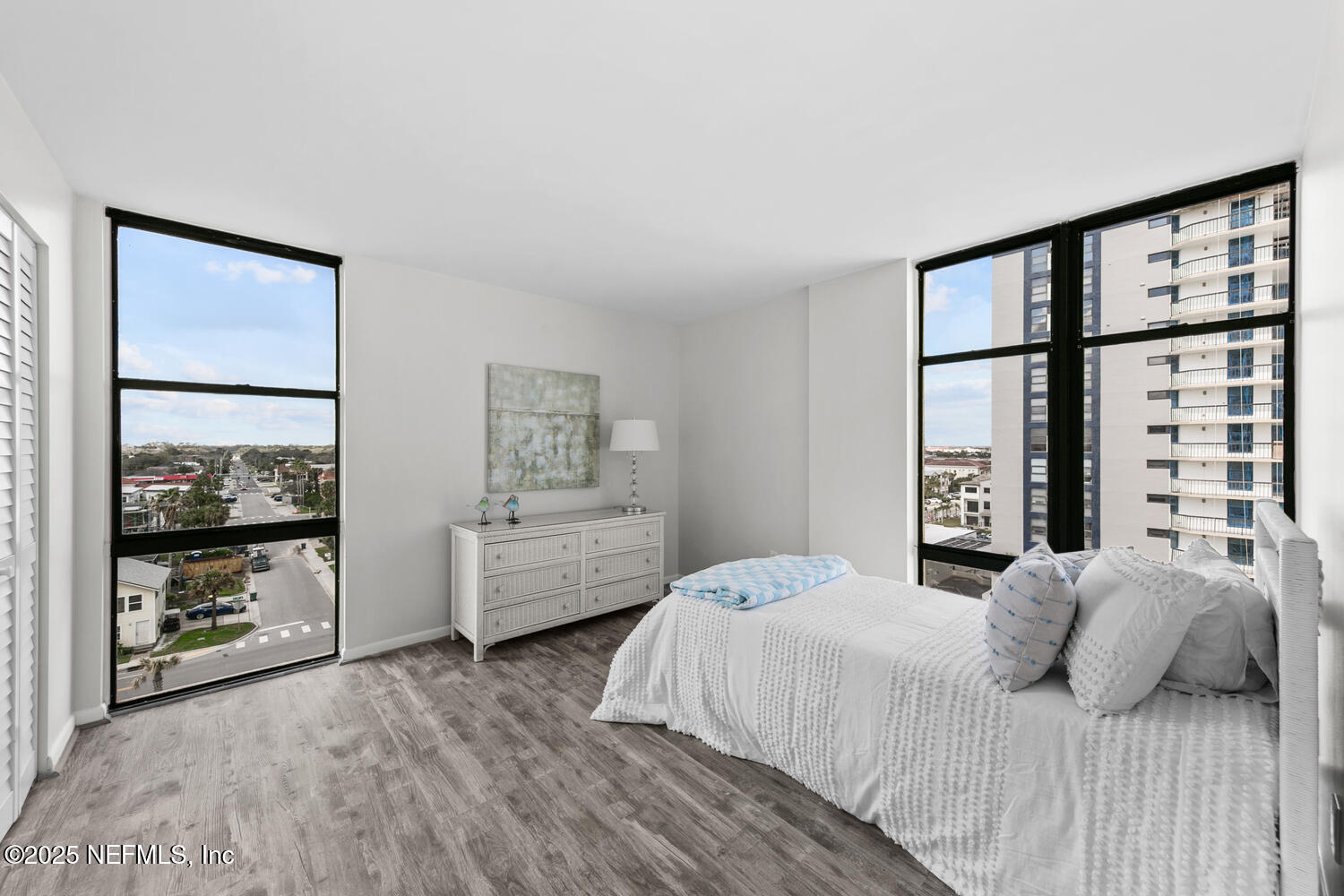 1301 S 1ST Street, 701