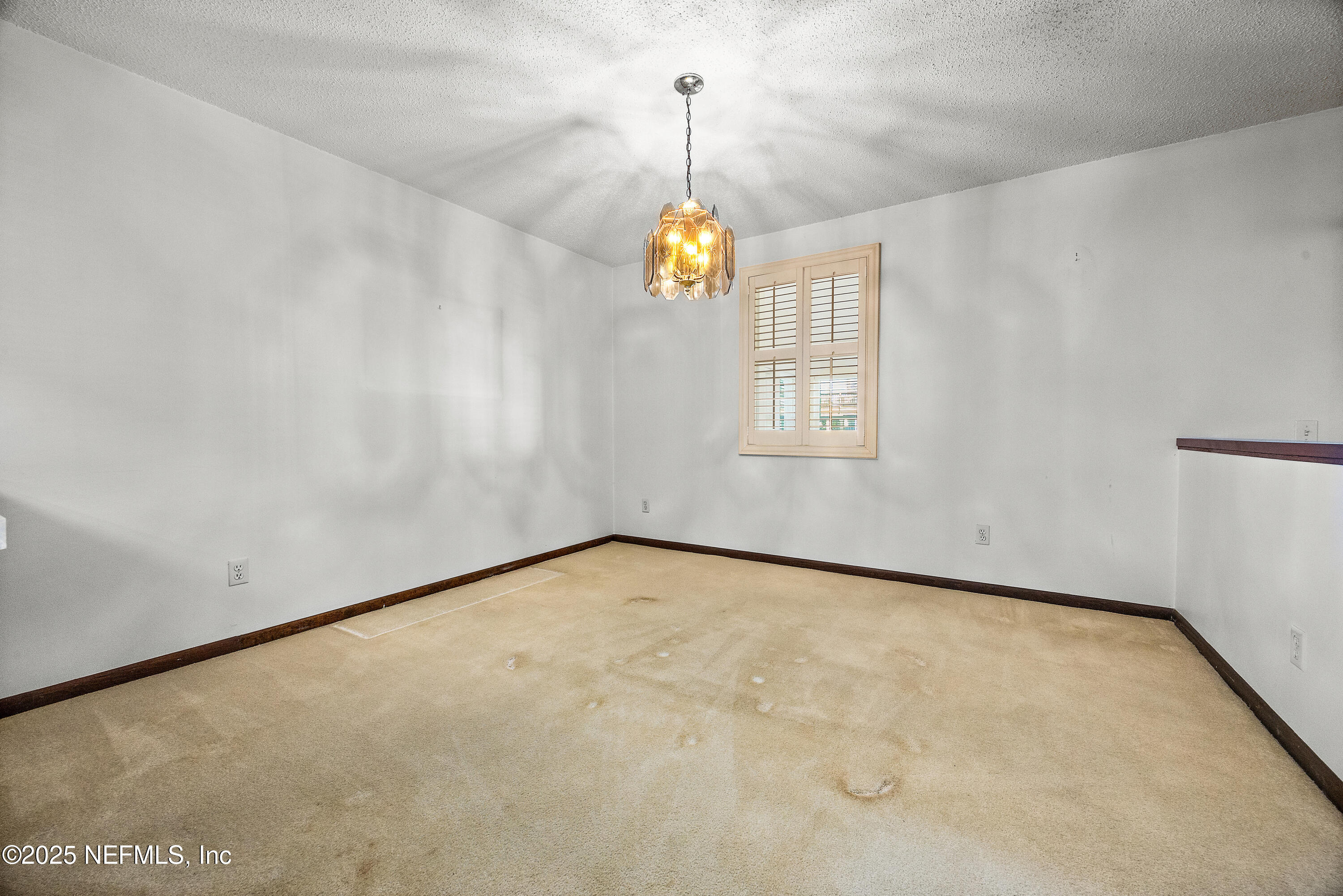 4263 TIDEVIEW Drive