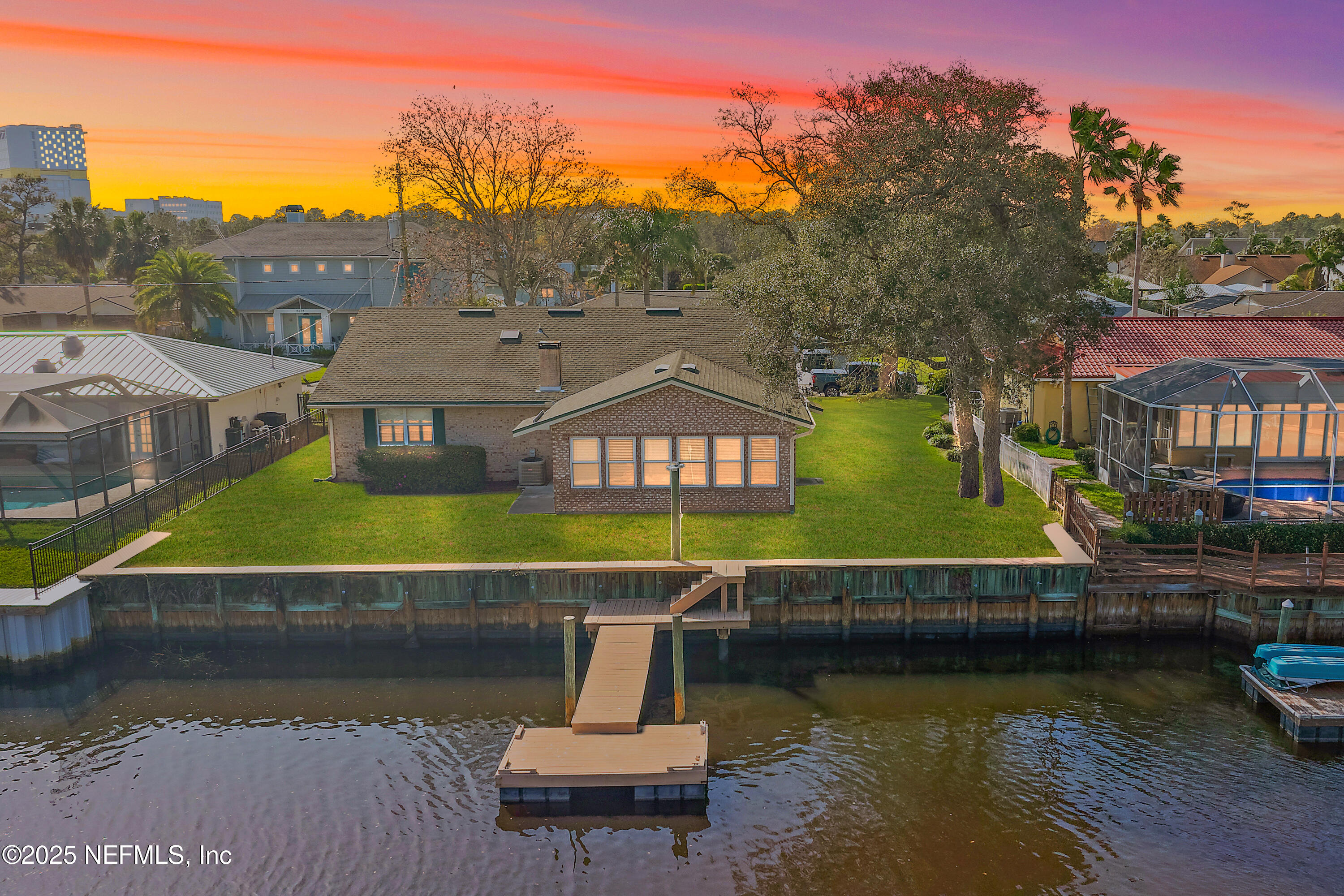 4263 TIDEVIEW Drive