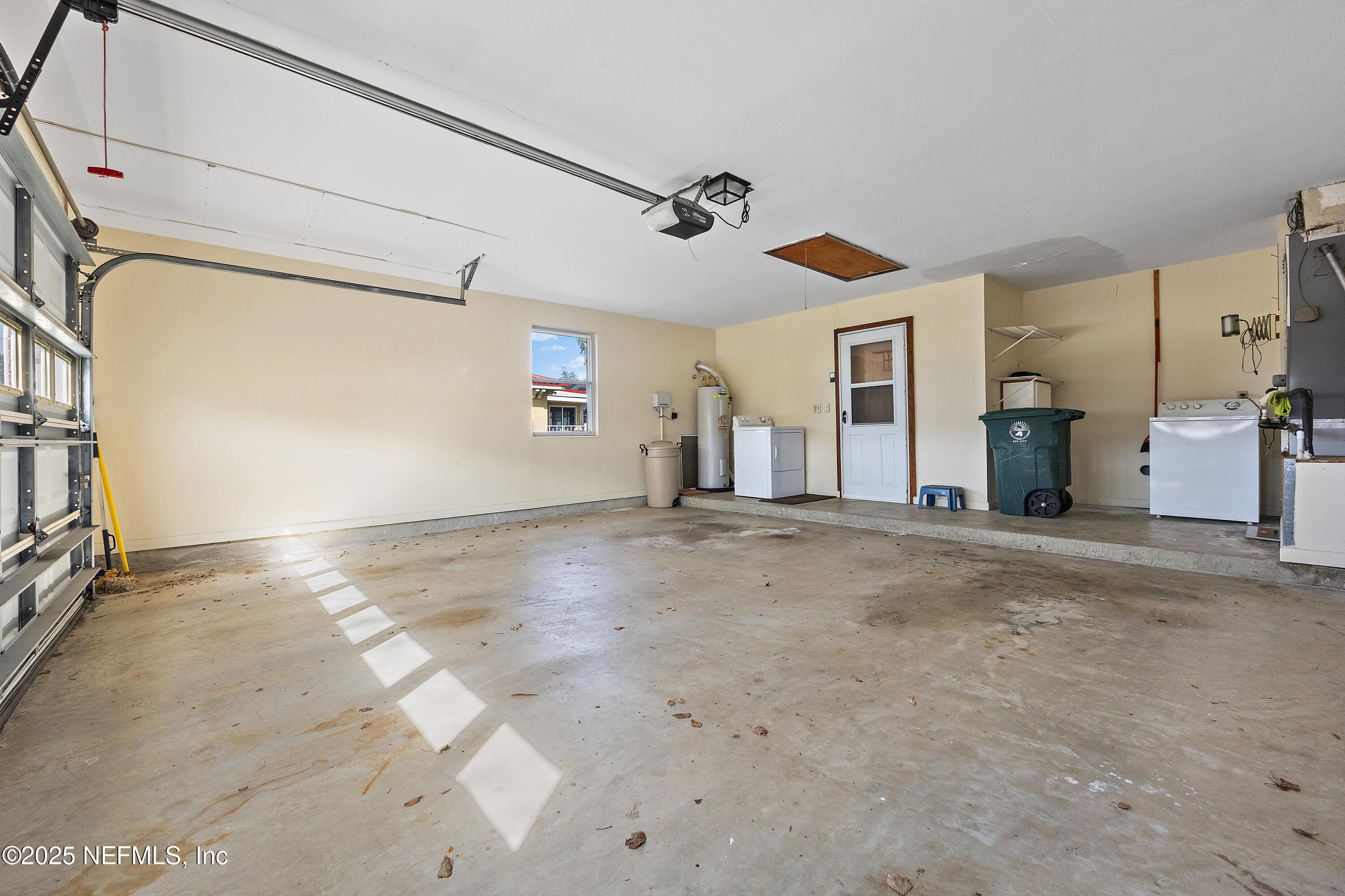 4263 TIDEVIEW Drive