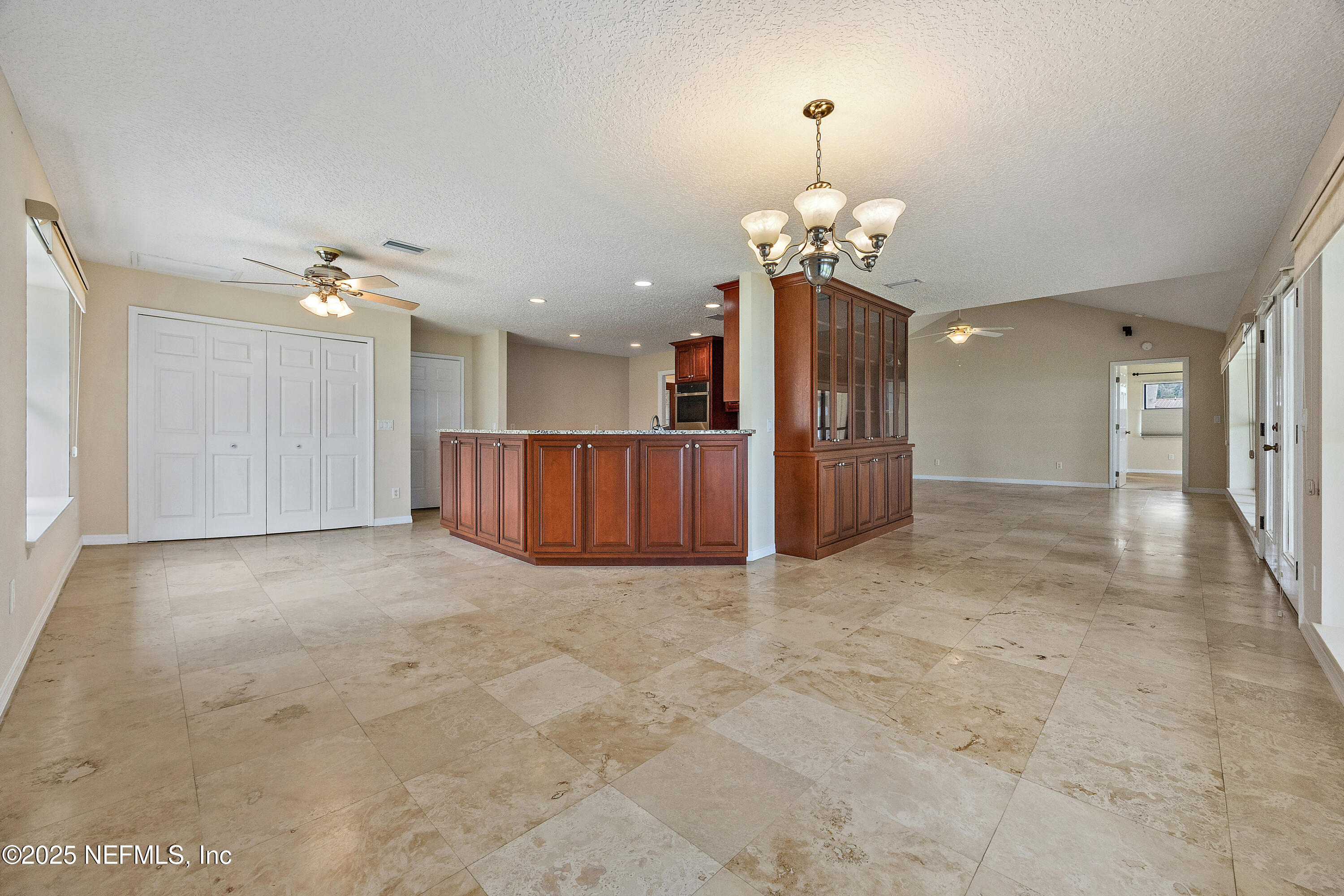 343 E BUFFALO BLUFF Road