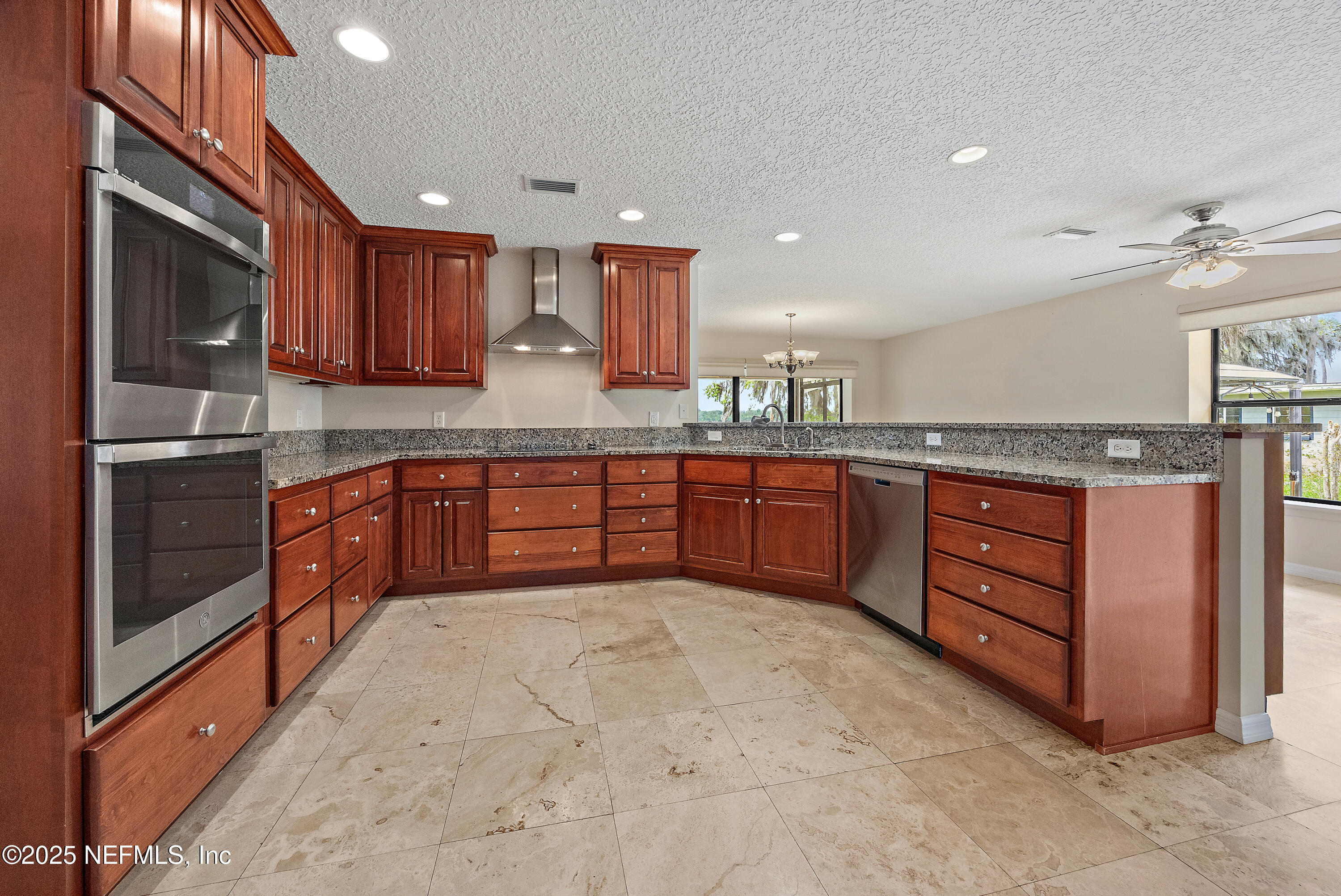343 E BUFFALO BLUFF Road
