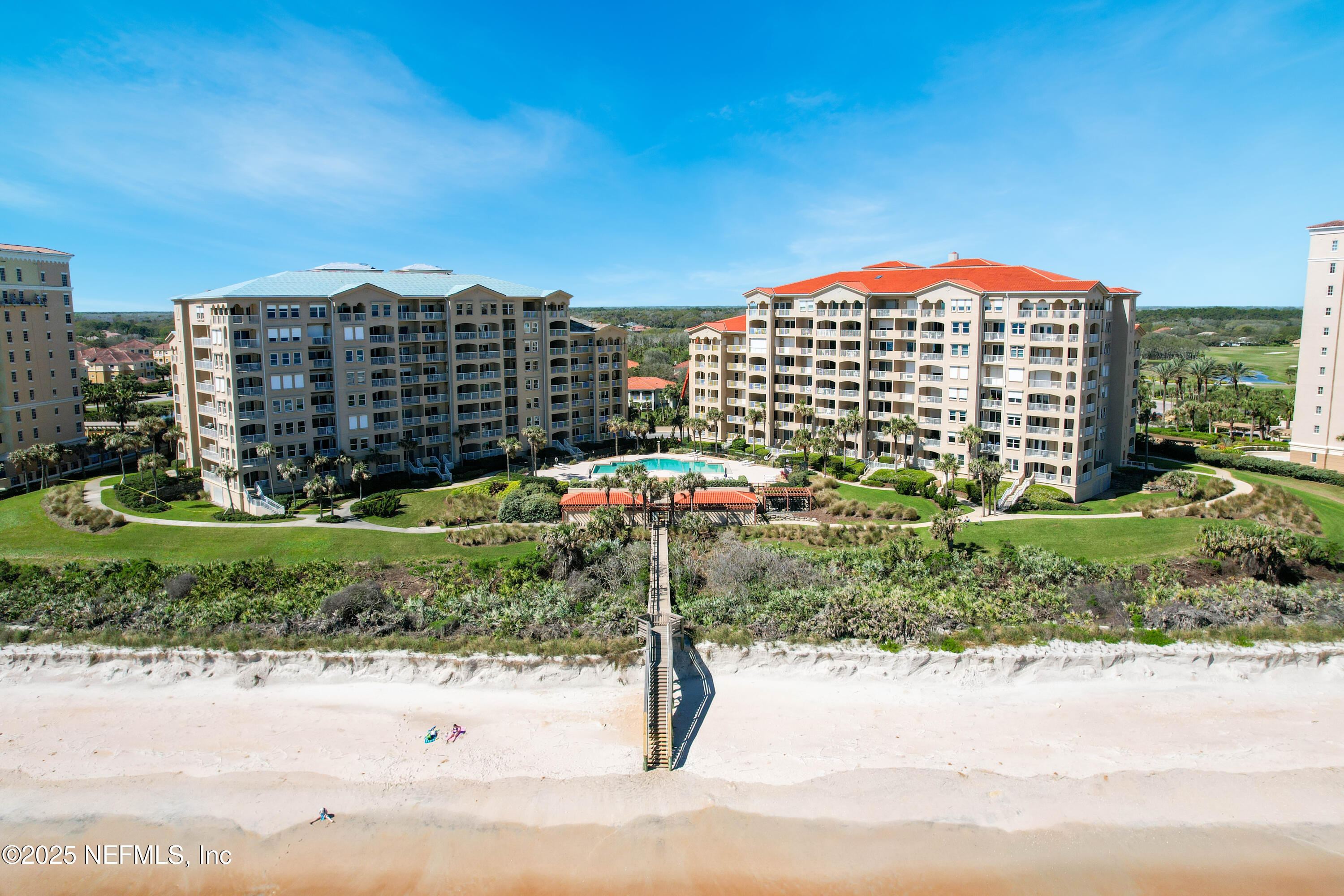 15 AVENUE DE LA MER, 2104