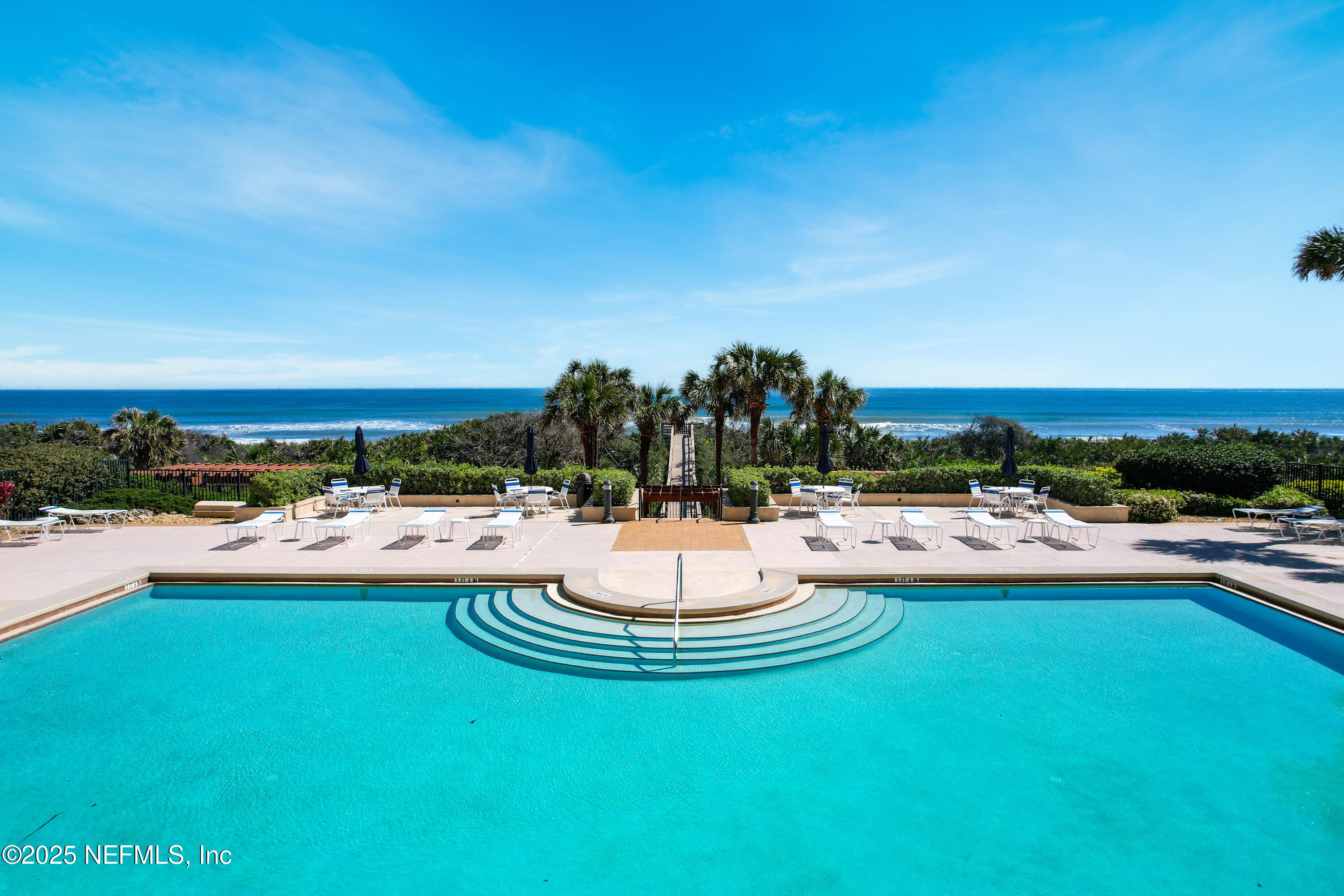 15 AVENUE DE LA MER, 2104
