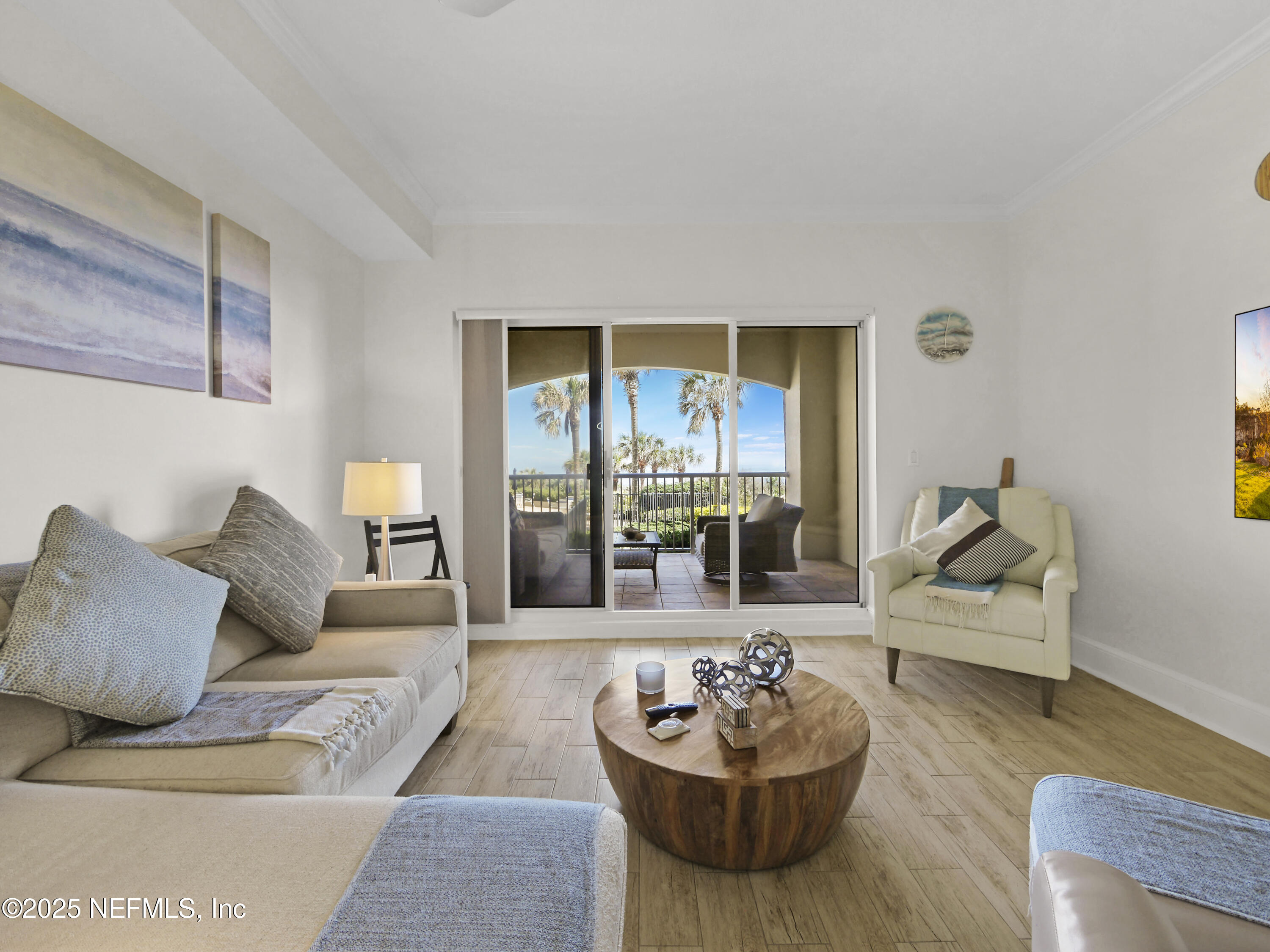 15 AVENUE DE LA MER, 2104