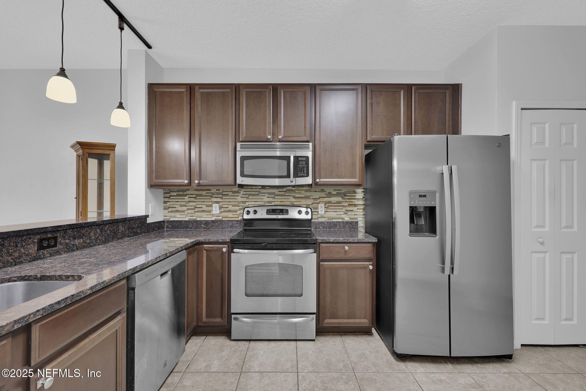 184 LEESE Drive, St. Johns