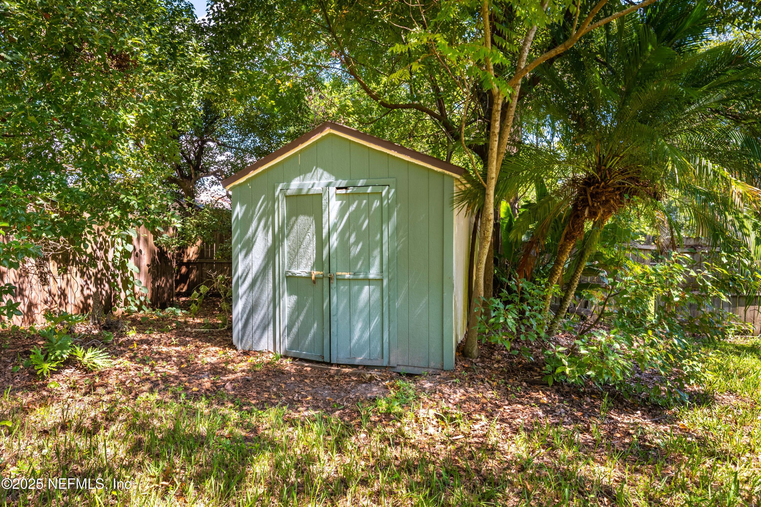 7418 WARNER Drive