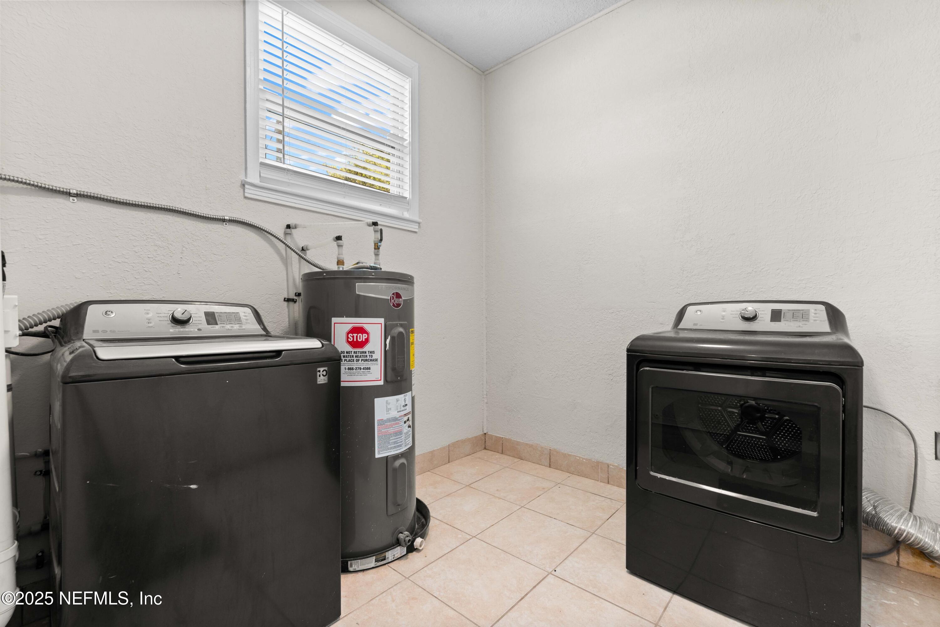 7418 WARNER Drive
