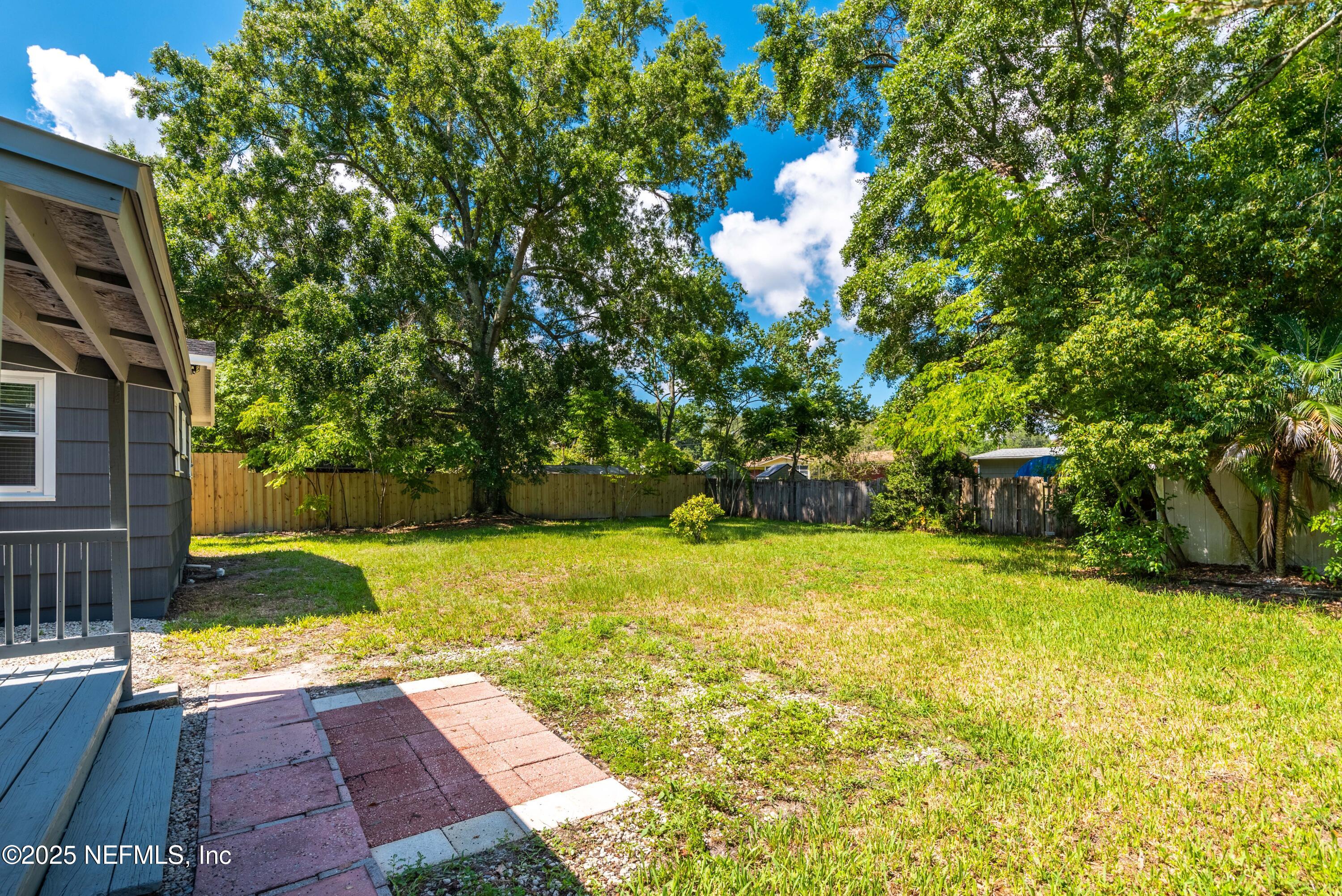 7418 WARNER Drive
