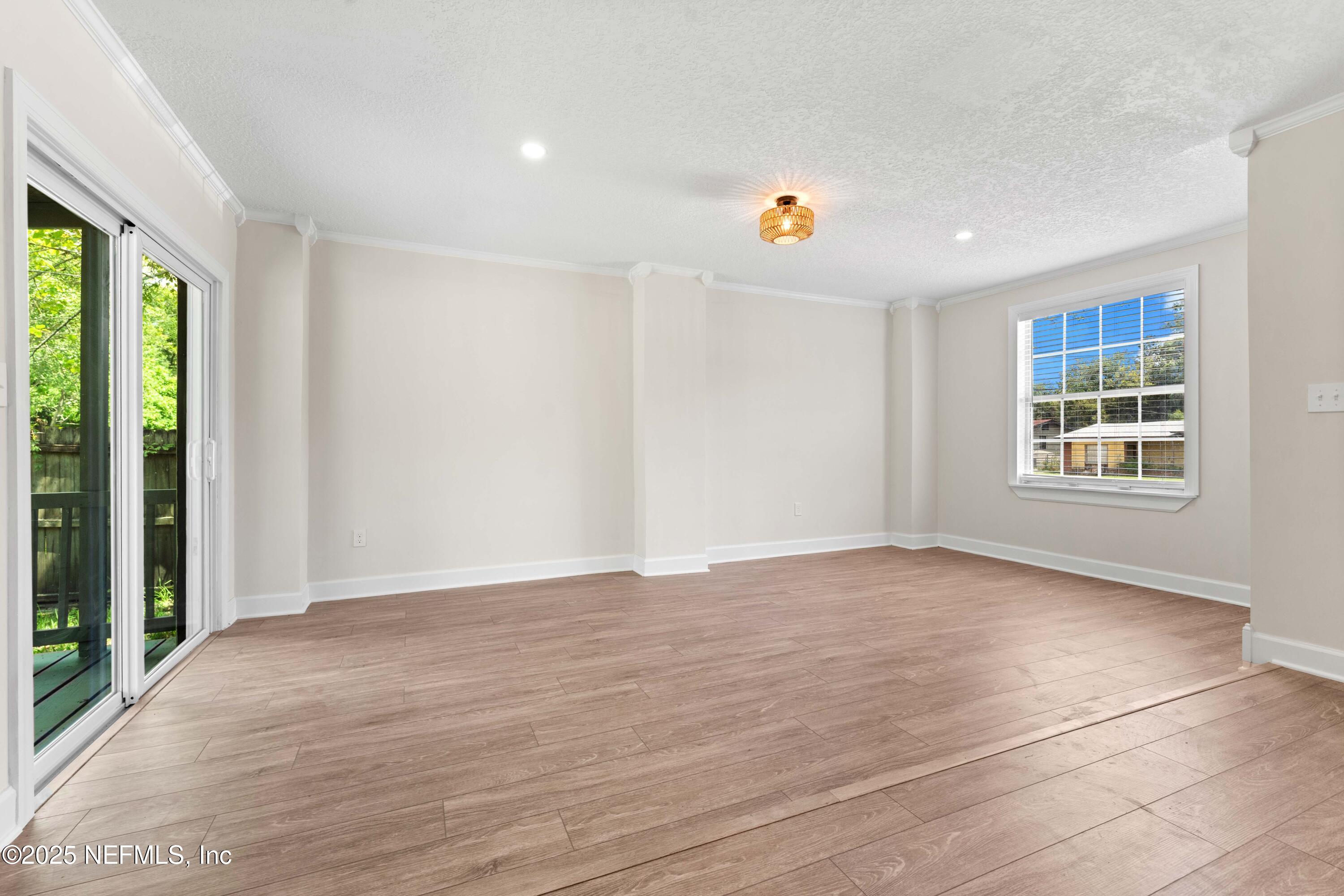 7418 WARNER Drive