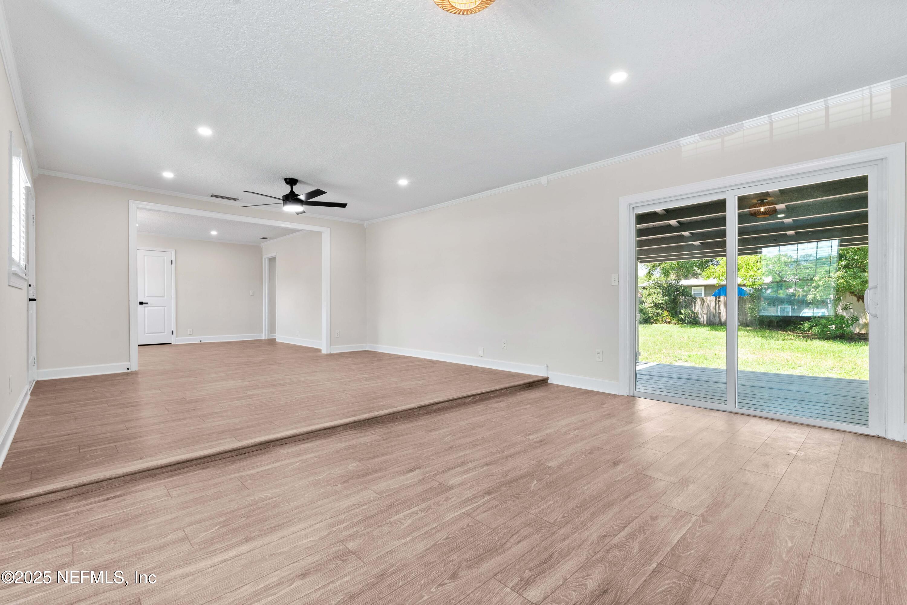 7418 WARNER Drive