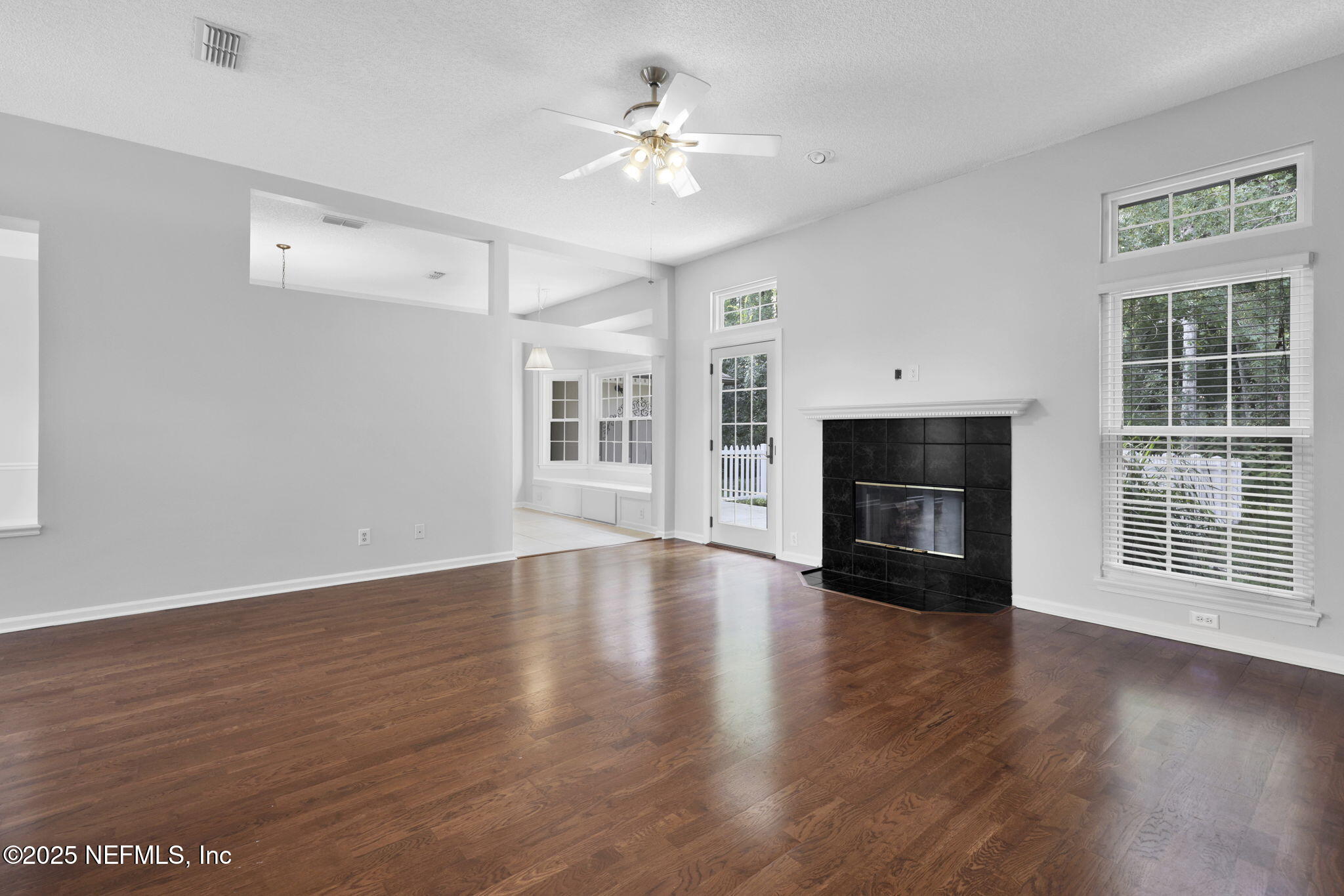 2702 TANYA Terrace