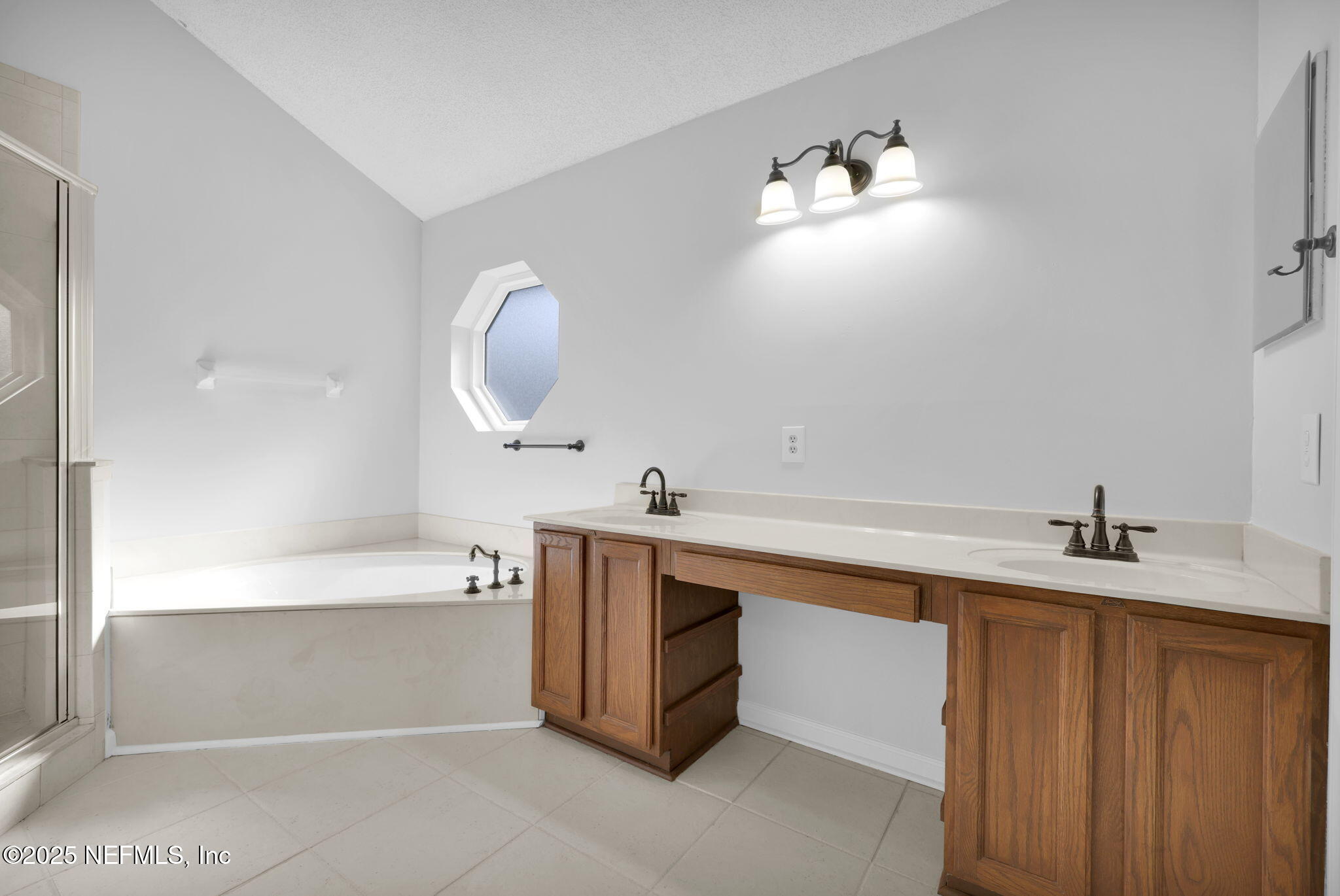 2702 TANYA Terrace
